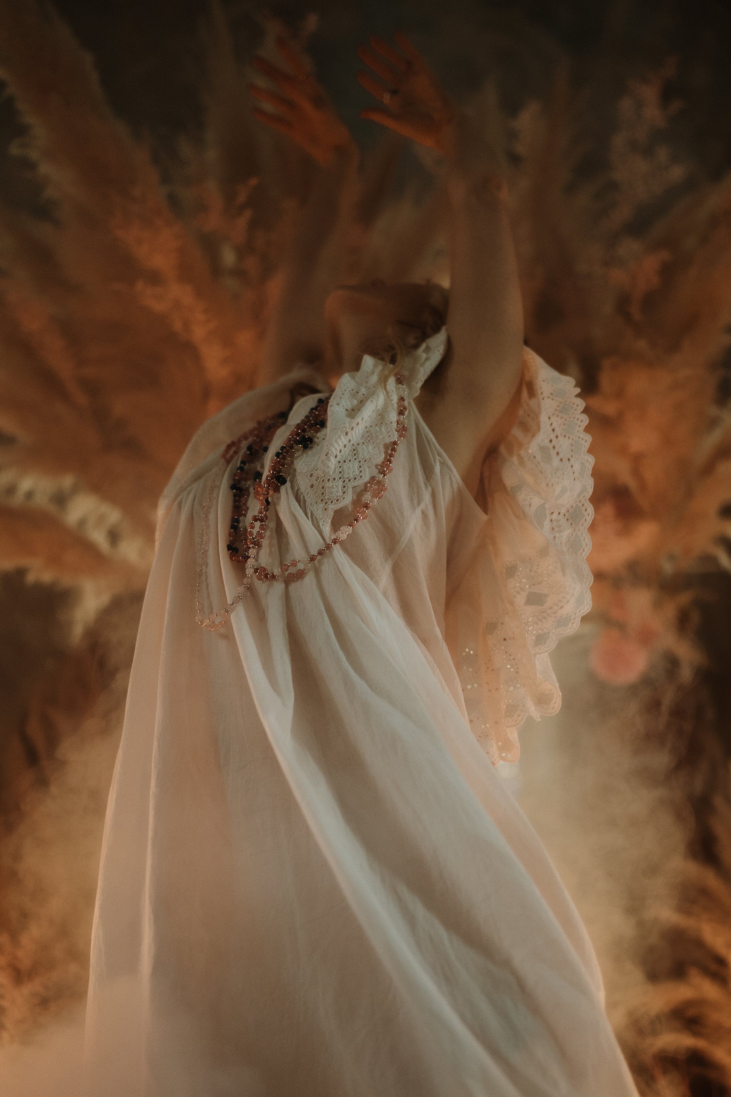 A Paradox of Motherhood — Knowing All and Nothing