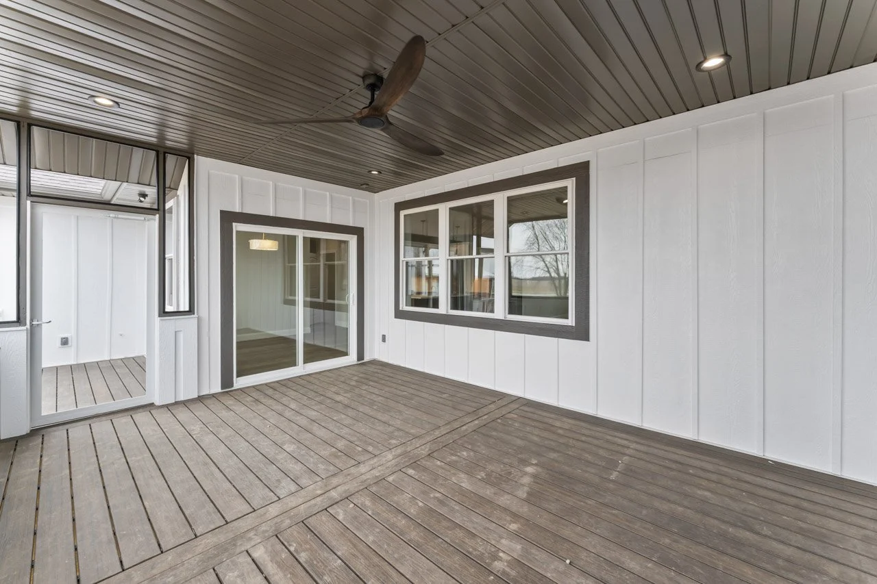 photos_high_resolution_35_Porch.jpg