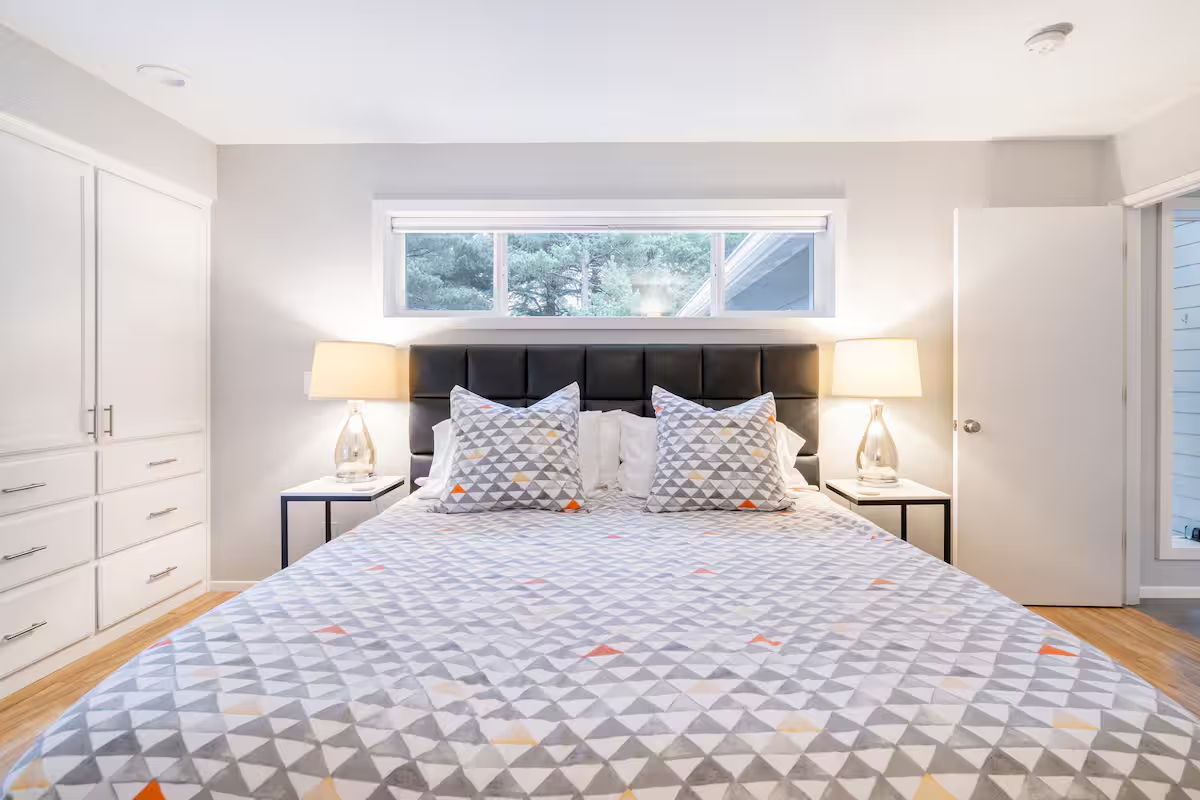 spacious-master bedroom-airbnb-manzanita-oregon.png