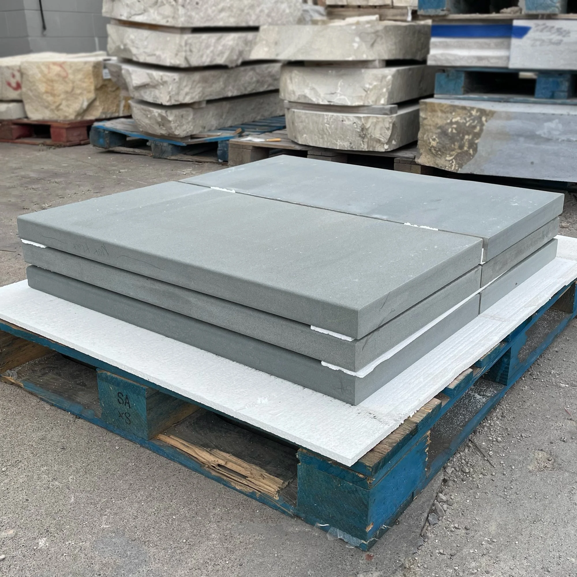 Bluestone Blue Select Thermal & Brushed Eased Edge Cap (A)
