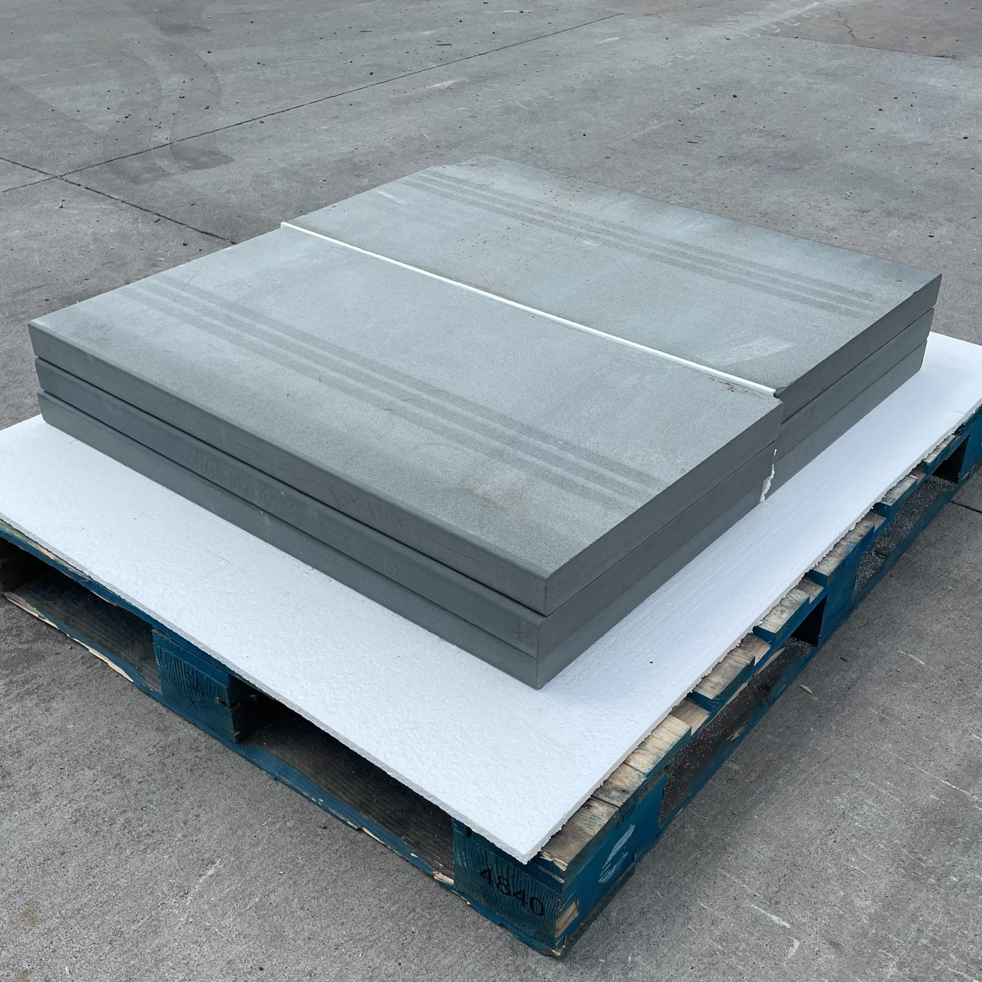 Bluestone Blue Select Thermal & Brushed Eased Edge Cap (A)