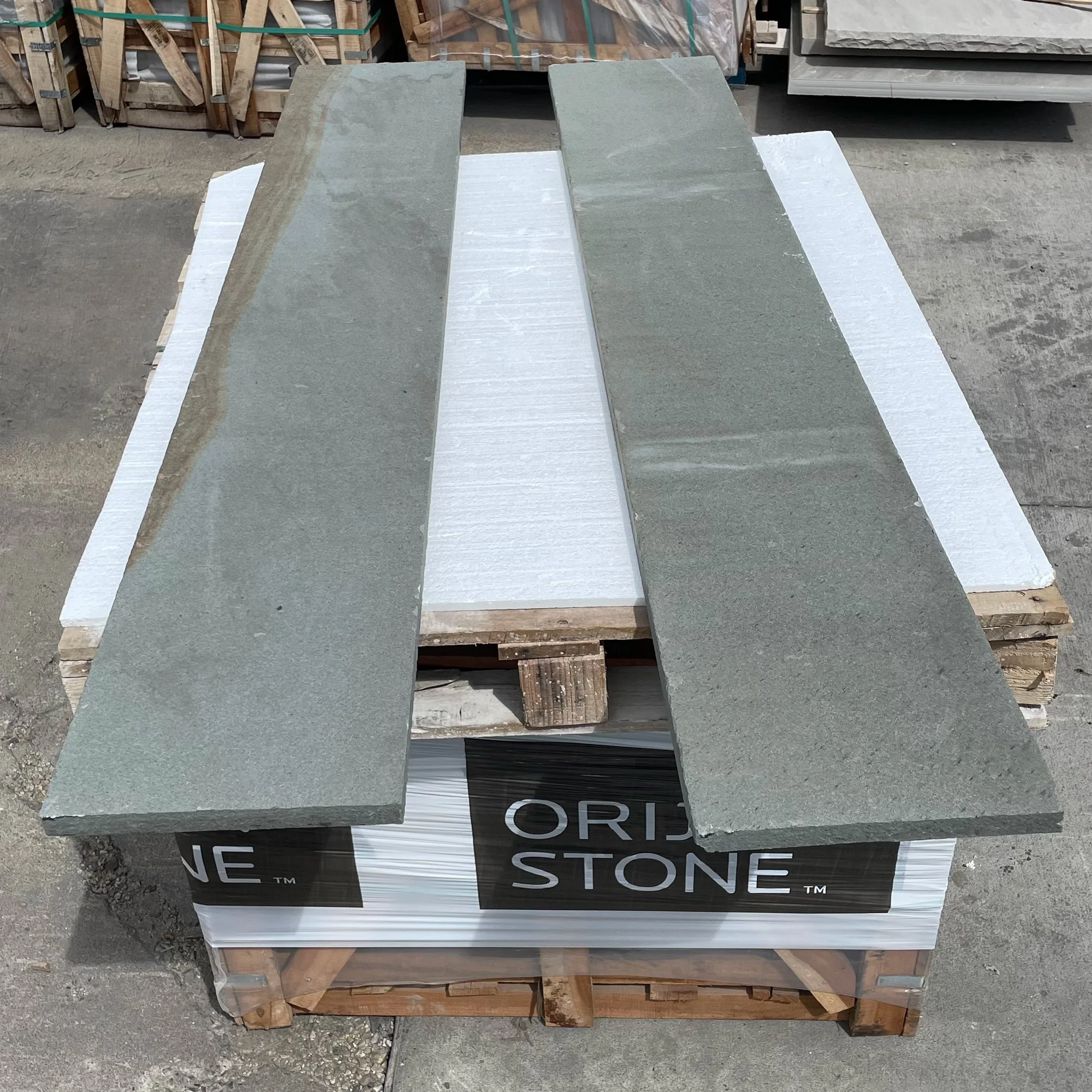 OFMM260625-3_Side.jpg