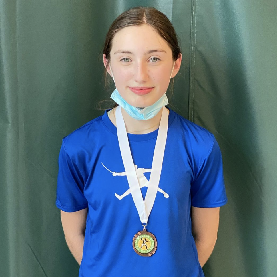 Tim Morehouse Fencers Earn 21 Regional Patches