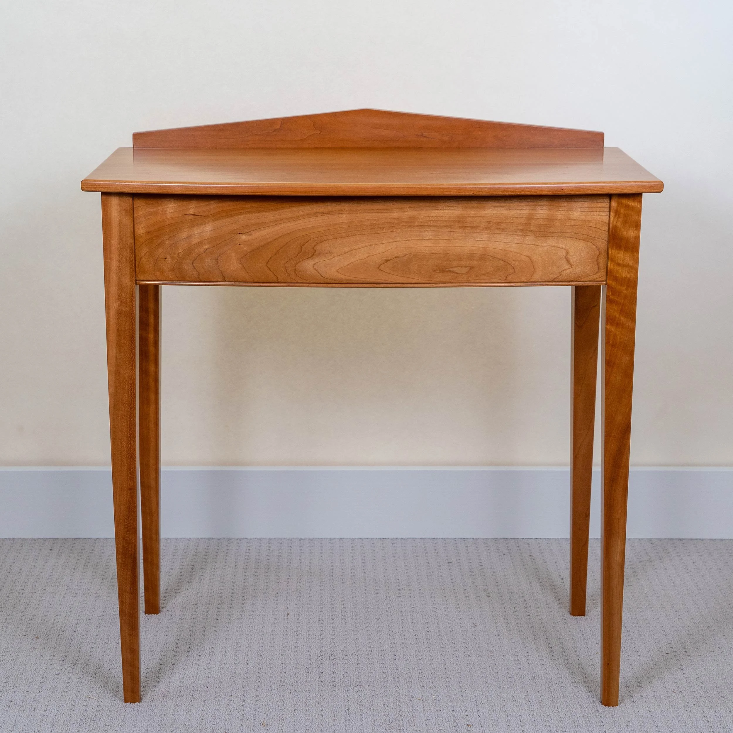 Bow-front side table

32” x 16” x 32” high – available in other heights, shown in cherry

$ 790.00 cherry
$ 890.00 walnut