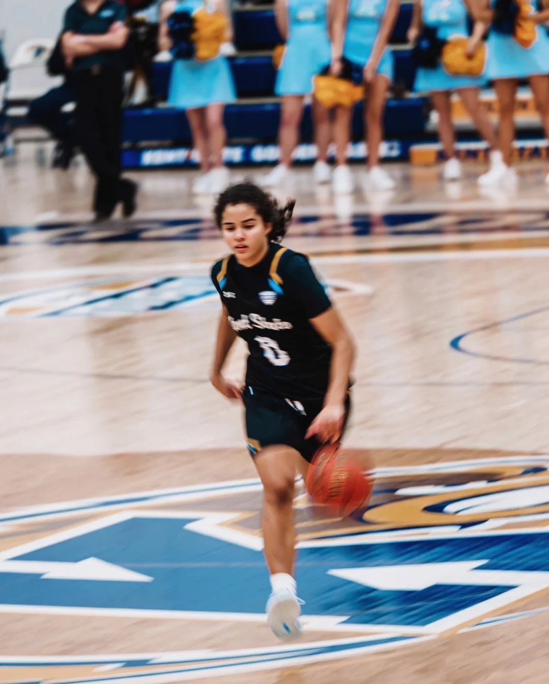 #watchwomenssports @kentstwbb 

.
.
.
.
.
.
.
.
.
.
.
#sportsphotography #basketball #basketballphotography
#collegesports