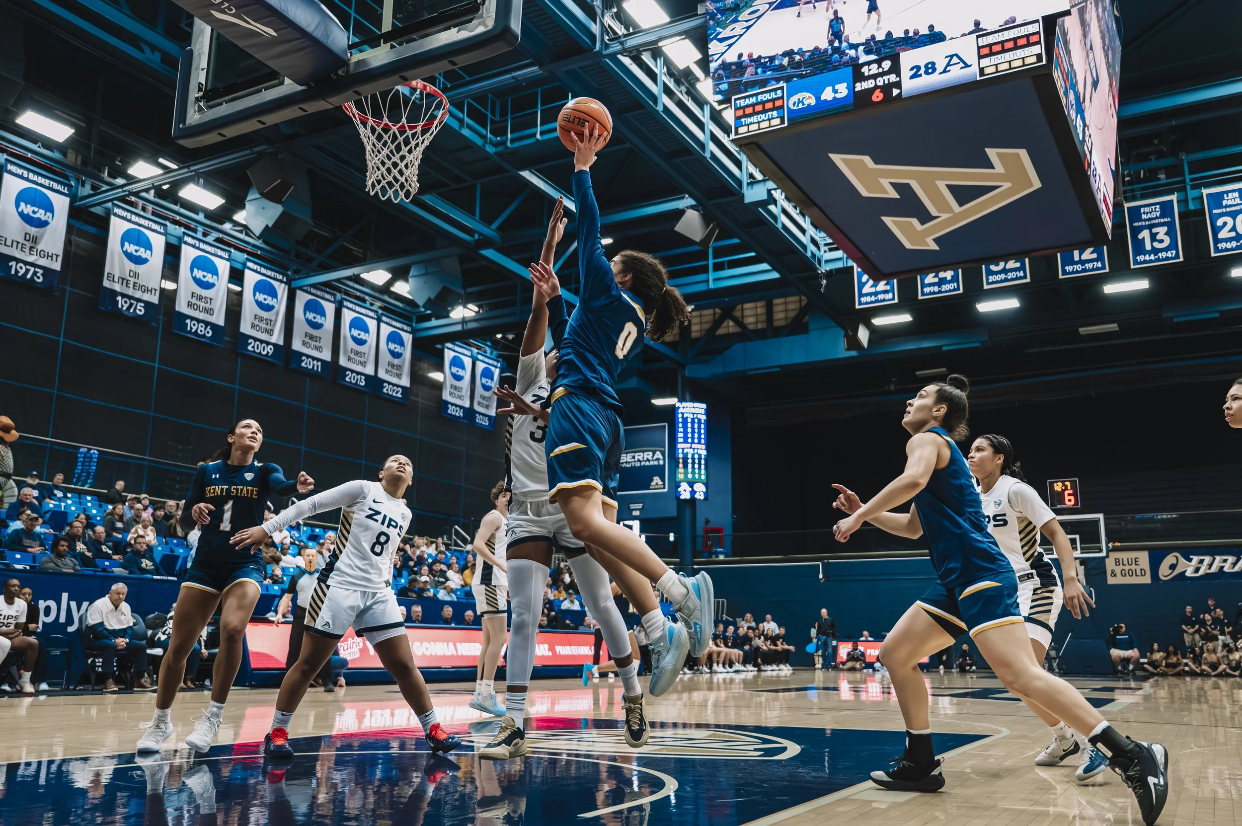 20260221_WBB_VS_AKR-92.jpg