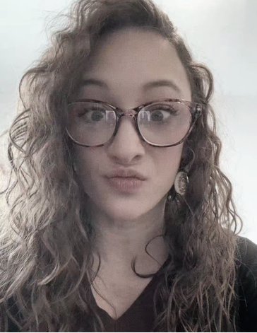 Five Signs You've Officially Become the "Where Are My Glasses?" Person