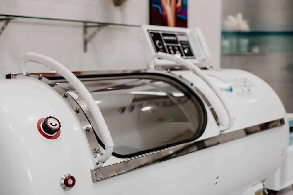 A sterile hyperbaric chamber AZ, or controlled environment chamber, in a calming setting.