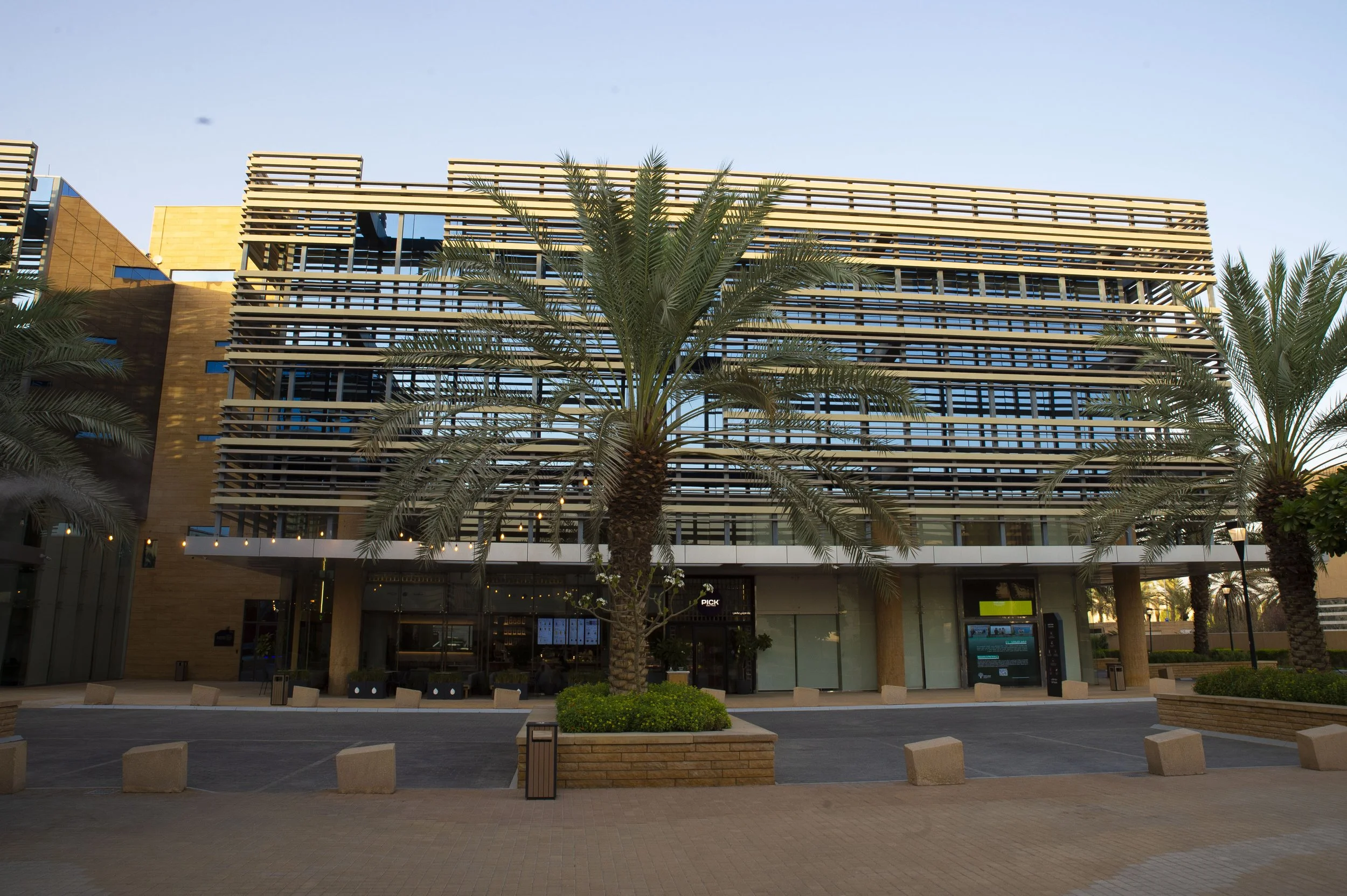 OUD Square | Explore Luxury Real Estate Today — OUD Real Estate Official
