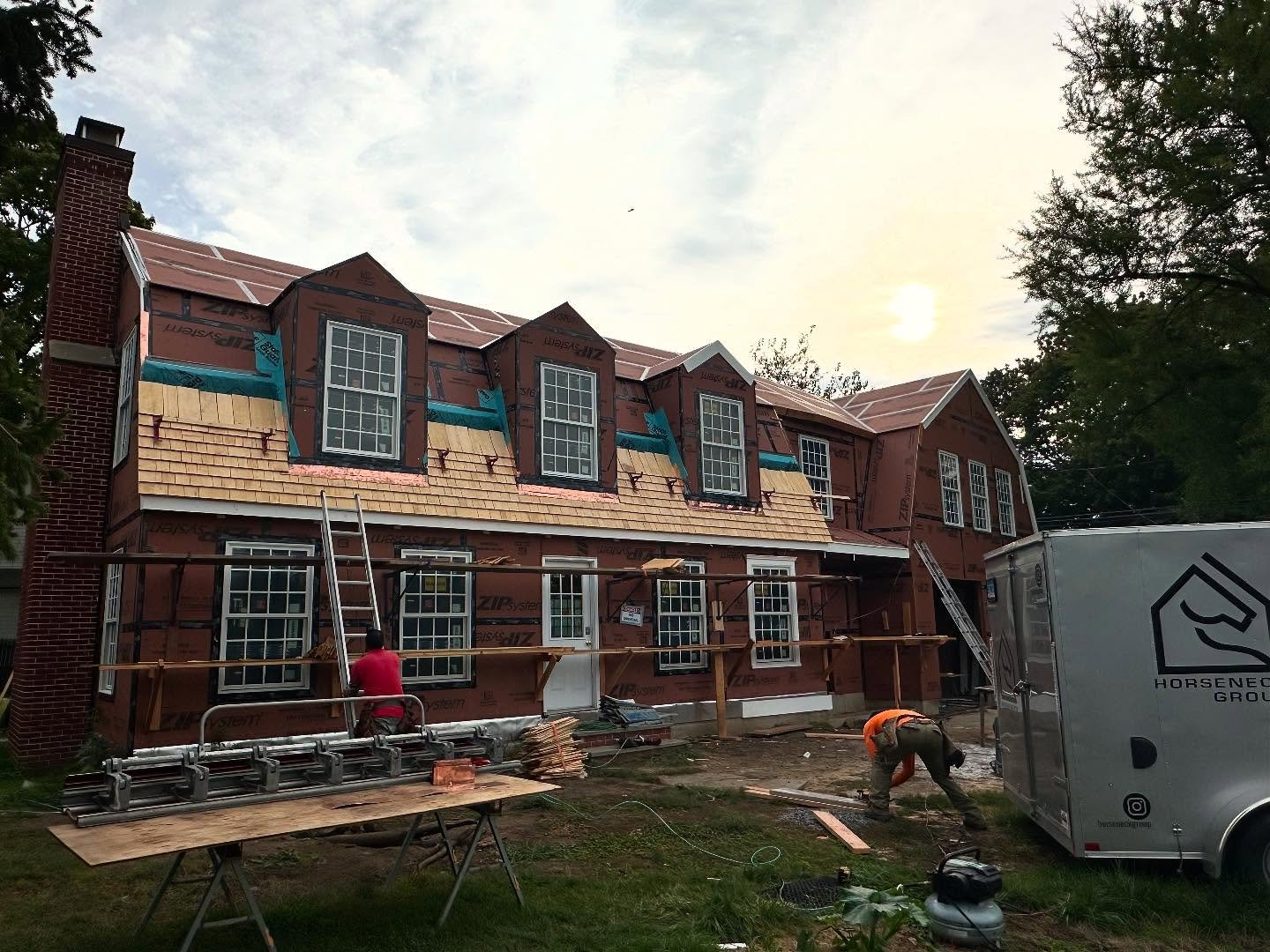 Continued progress at our Old Greenwich addition and renovation project.  Alaskan yellow cedar shingle roof and copper flashing work underway.  Stay tuned for updates.

#custombuilder #oldgreenwich #quality #newenglandarchitecture #cedarshingleroof #