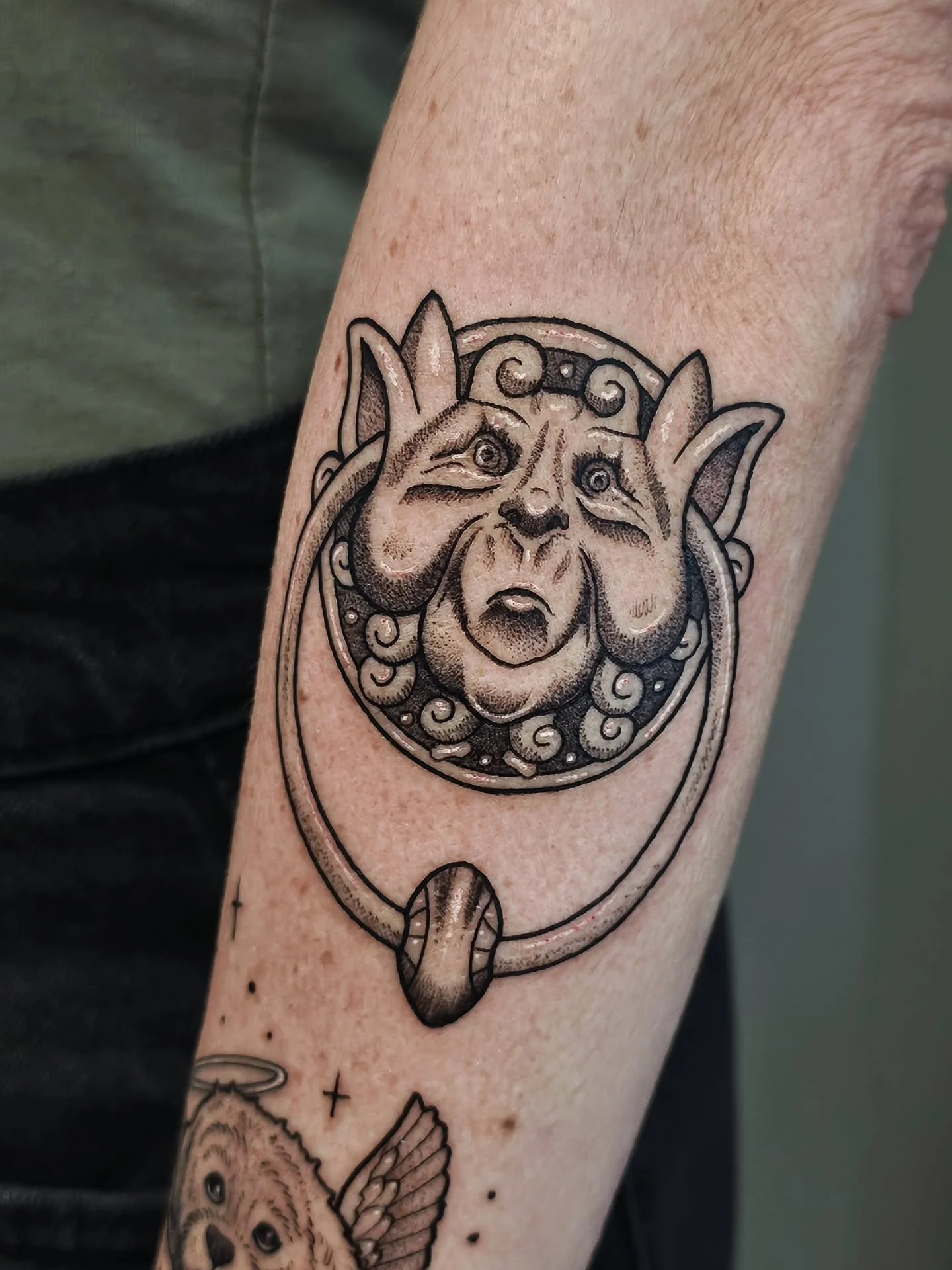 🚪 KNOCKERS 🚪
got to tattoo a couple of knockers from Labyrinth the other day! definitely two of my favorite characters from the movie ♡ thank you Michael &amp; @angelina_long for your support and all the special redbulls!
● locations: calf + outer 