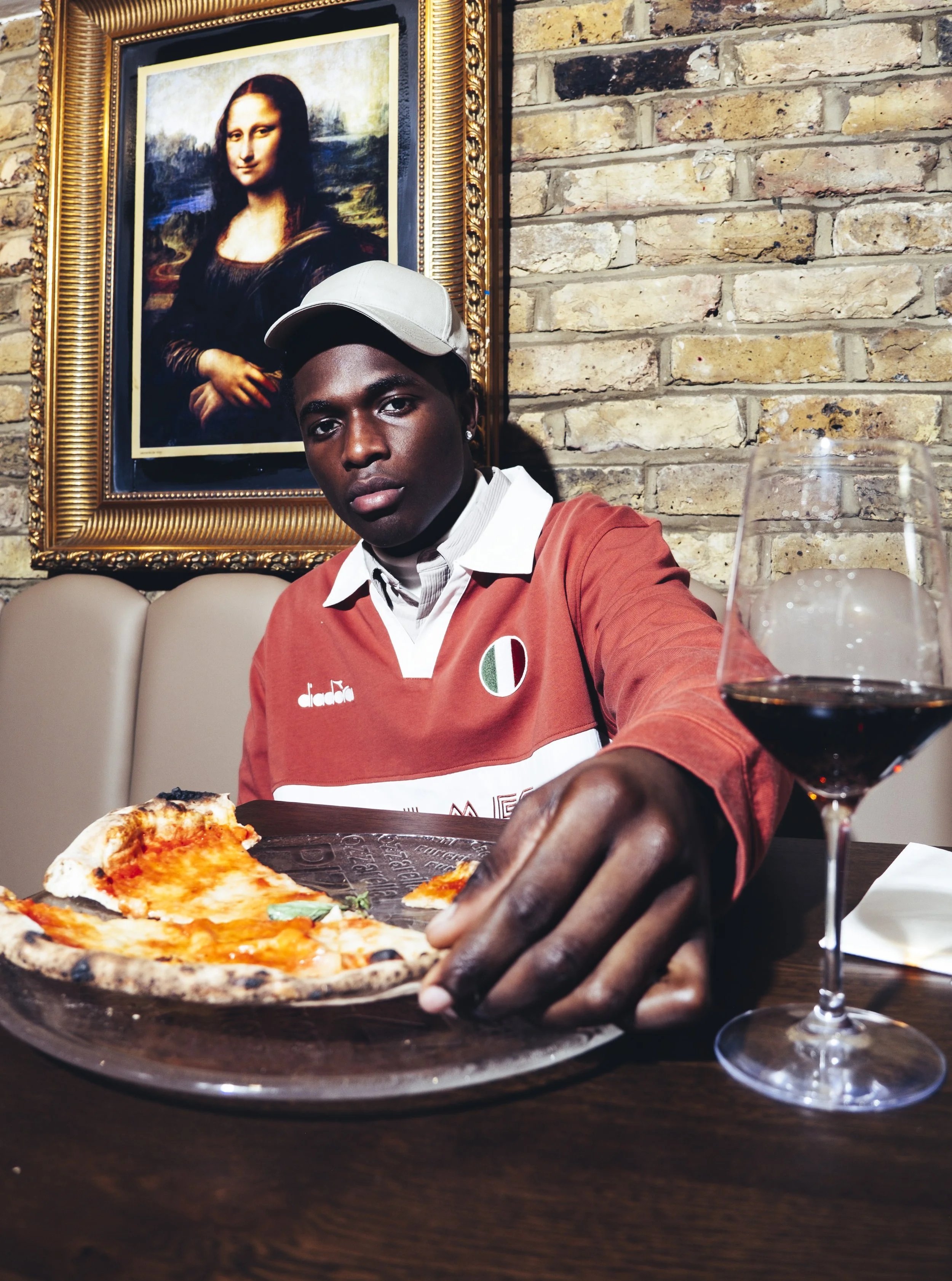 DIADORA BOYS RESTUARANT_11.JPG
