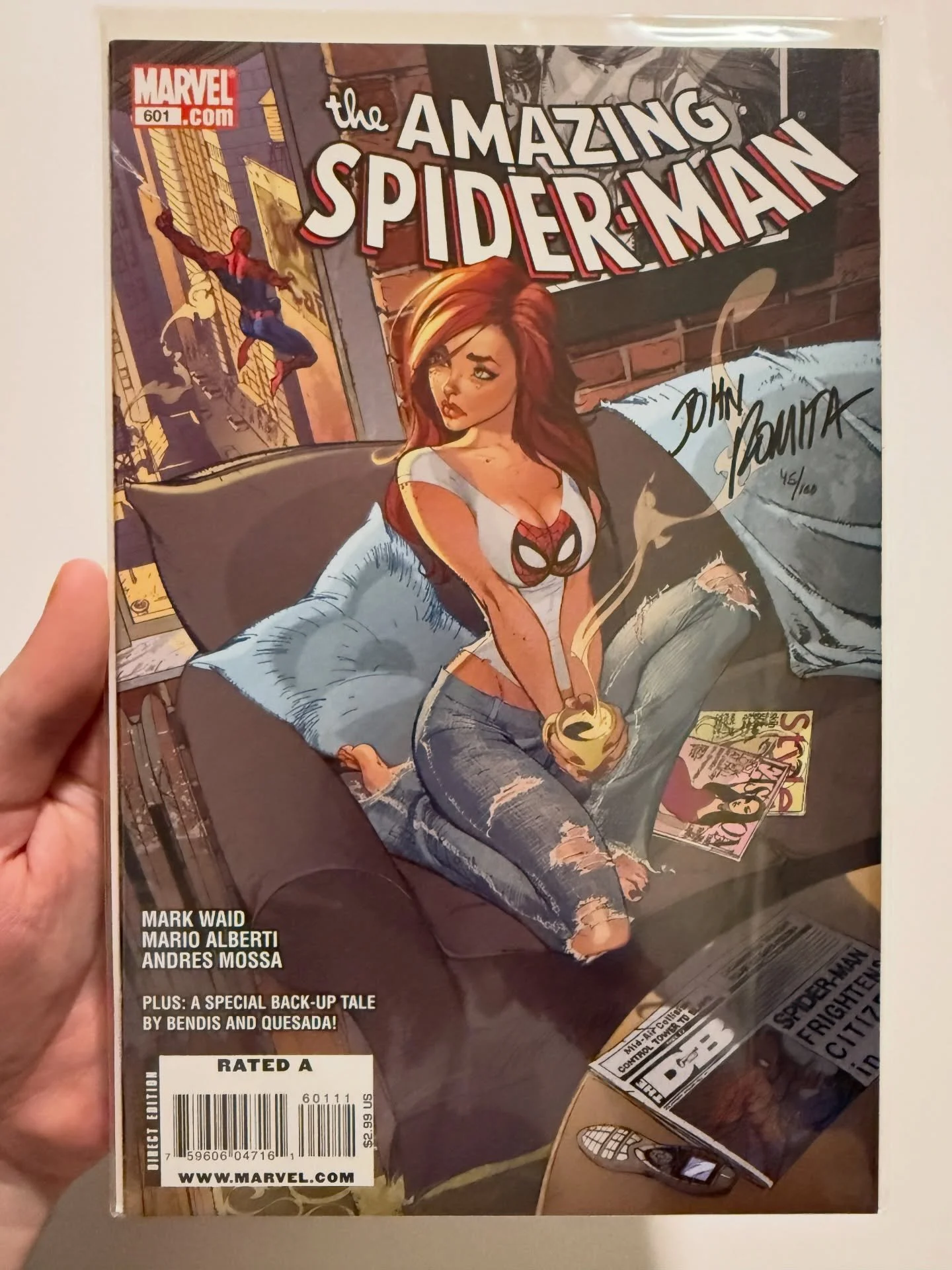 New PC Pick Up! Amazing Spider-Man #601 SIGNED BY JOHN ROMITA SR! And will get signed by @jscottcampbellart this weekend!!! 😱😱

Last week I went on the hunt for a handful of J Scott Campbell covers to get signed by him this weekend at C2E2. The har