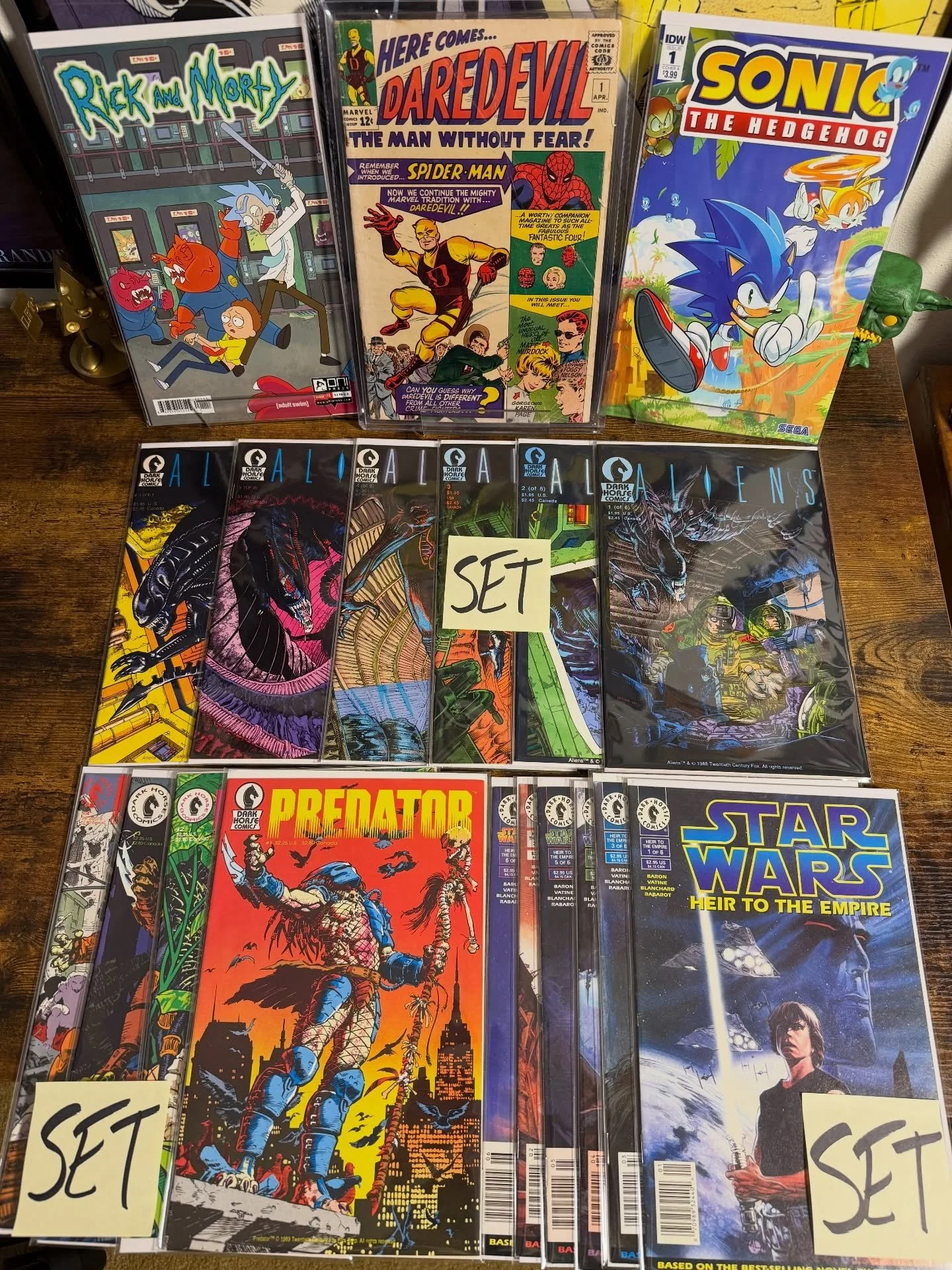 🚨 IG LIVE SALE TONIGHT @ 7:30PM CT 🚨

Here&rsquo;s the full preview of what&rsquo;s hitting the table tonight!👇

DAREDEVIL #1!!! 1st Aliens! 1st Predator! Heir to the Empire set w/ 1st Thrawn &amp; Mara Jade! 1st Rick Morty! IDW Sonic the Hedgehog