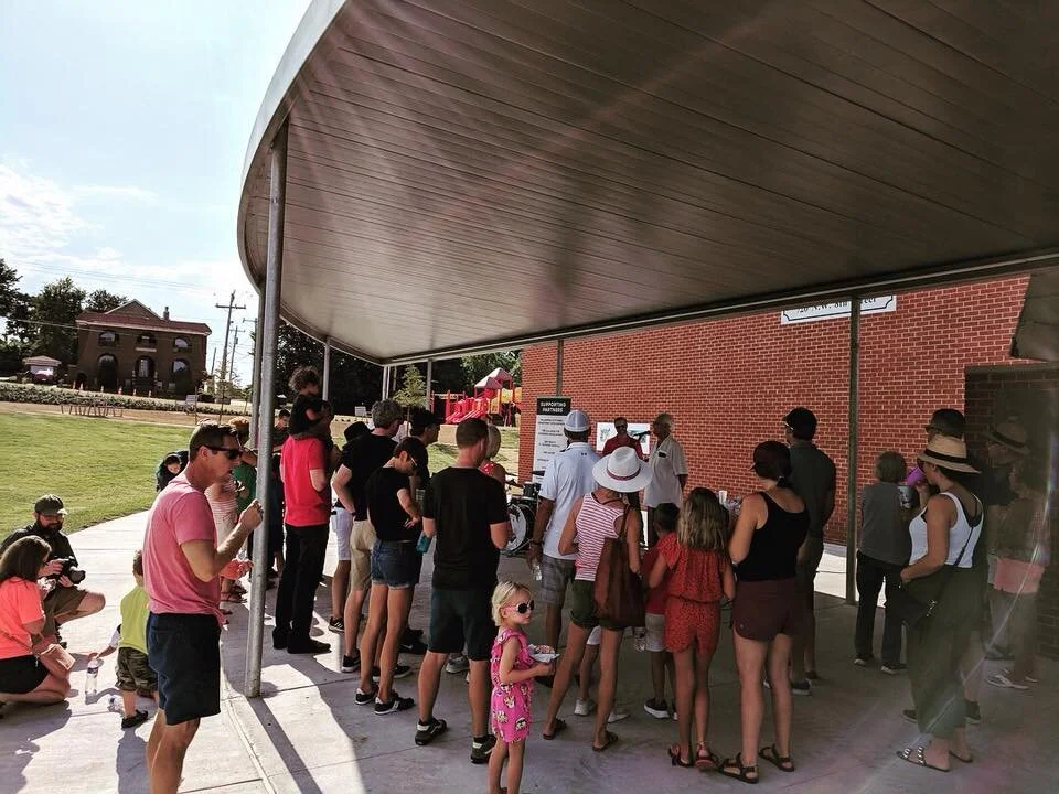 red andrews celebrate.jpg