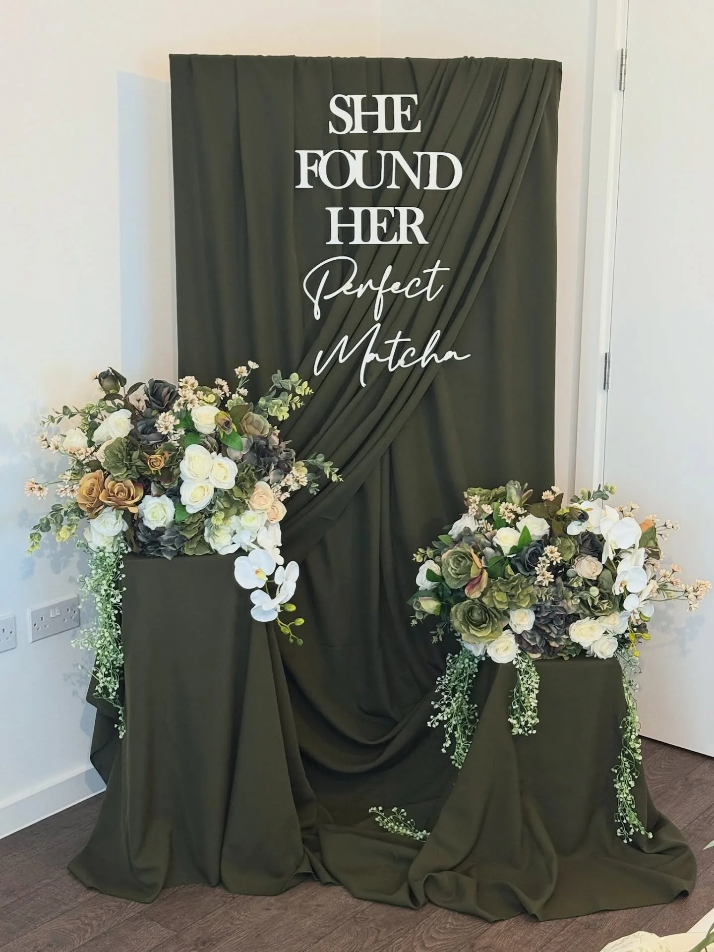 PERFECT 🍵 MATCHA

Signage - @aptrimmings 

#bridalshowerdecor #bridalshower #floraldisplay #drapes #drapedecor