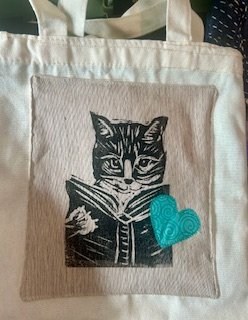 Breezy Book Cat/ Teal Heart.  ArtsyTote Small Extra-  10x10"
