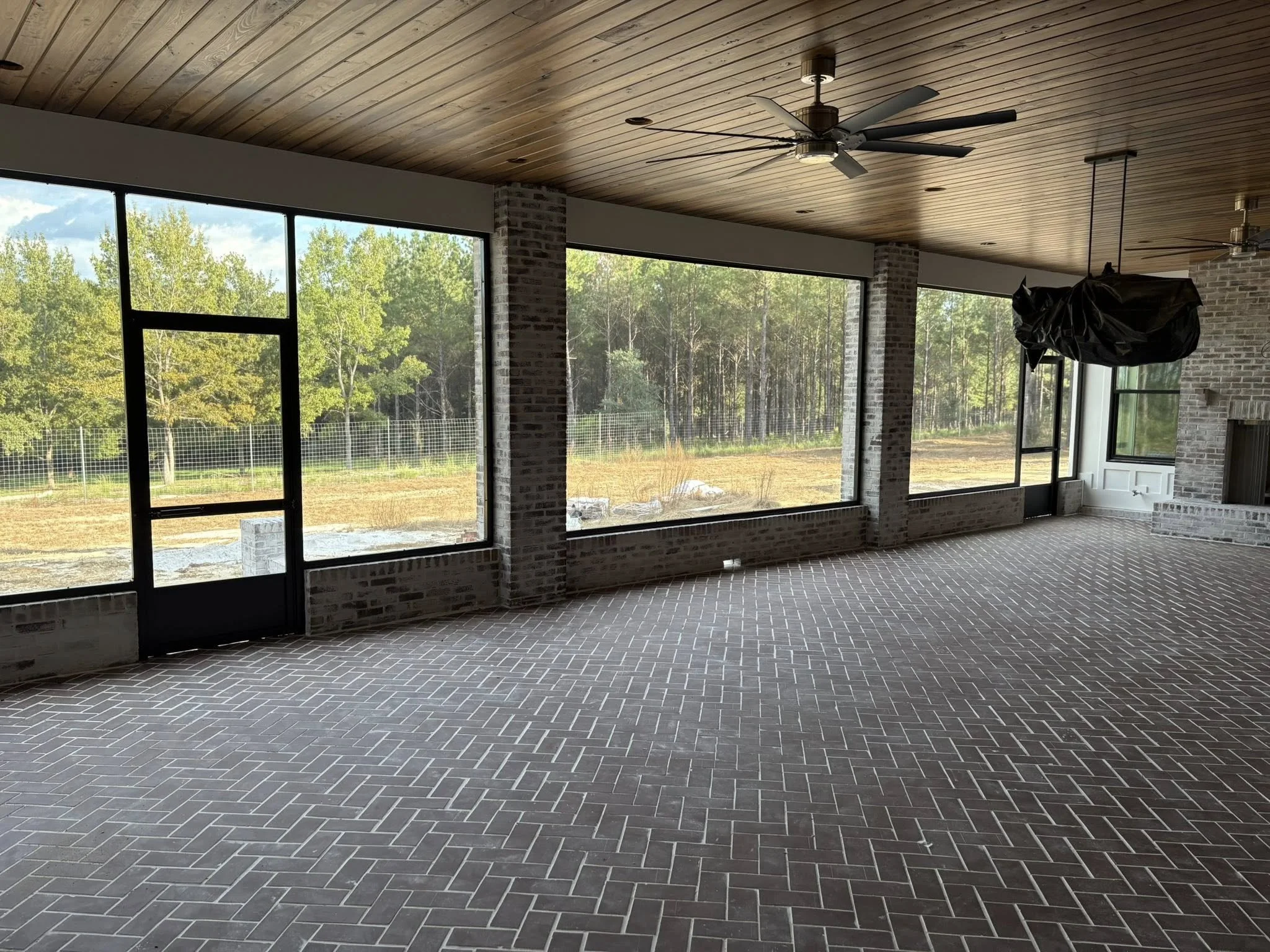 Brazen Builders Built Outdoor Entertaining Space.jpg