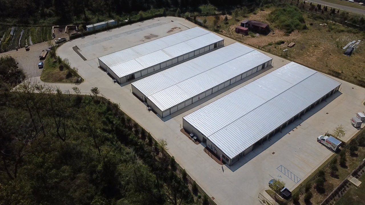 Carver General Contracting specializes in commercial warehousing, storage facilities, and retail locations covering metro Atlanta and North Georgia. Proudly based in Canton, GA.