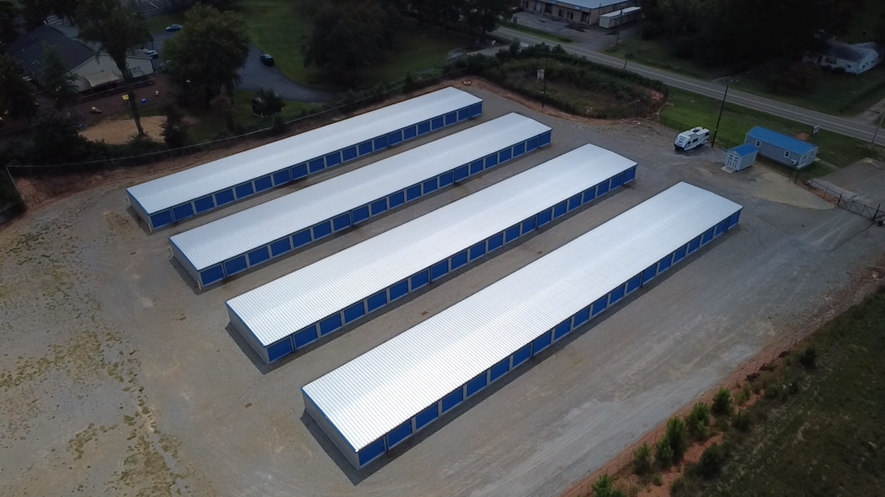 Carver General Contracting specializes in commercial warehousing, storage facilities, and retail locations covering metro Atlanta and North Georgia. Proudly based in Canton, GA.