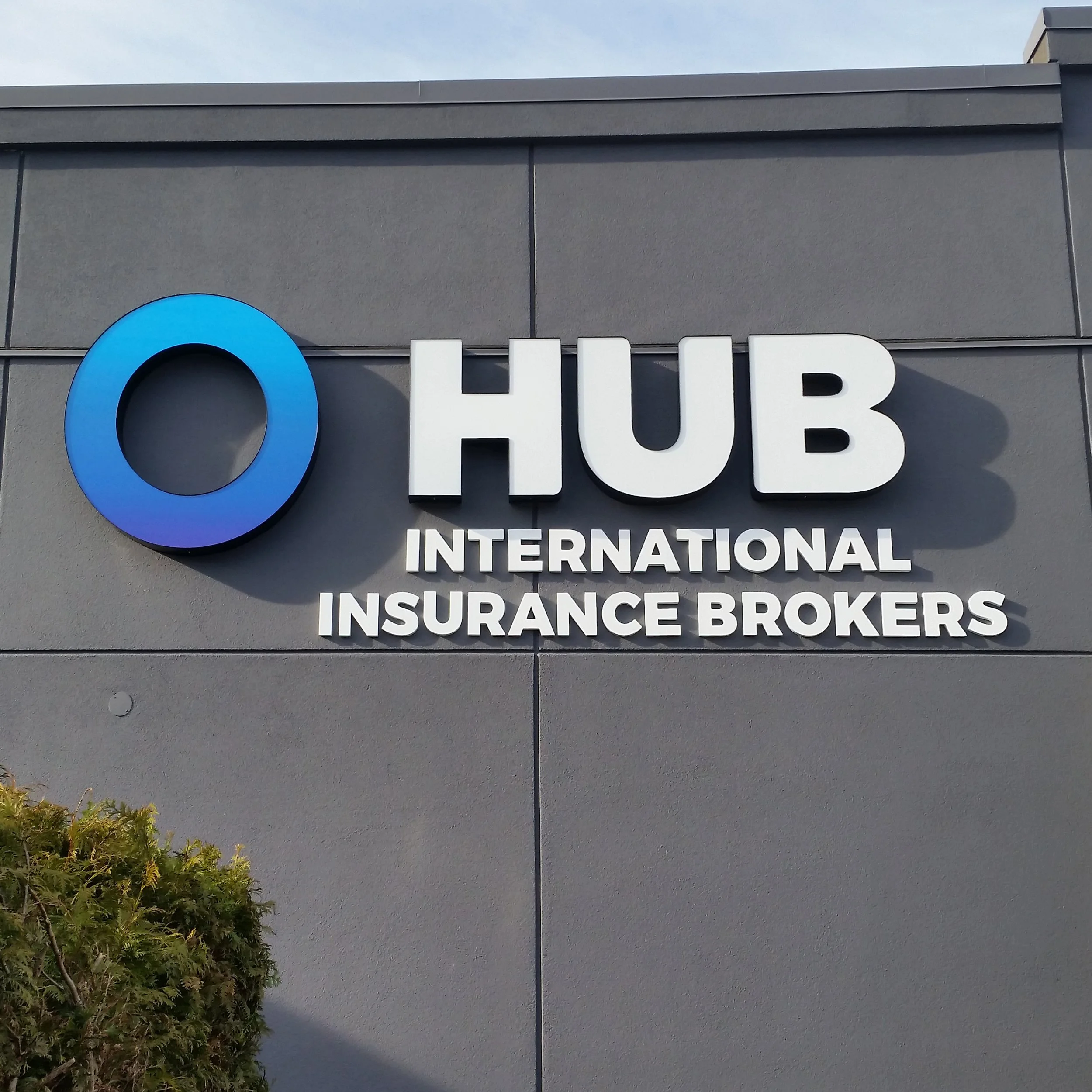 Hub channel letters Nanaimo.jpg