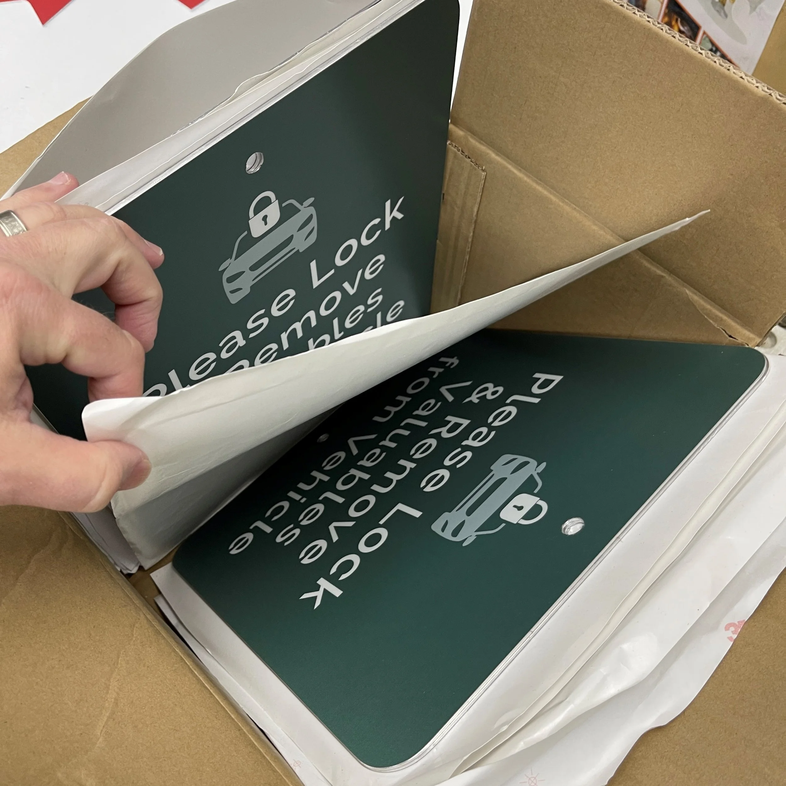 Aluminum parking signs.jpg