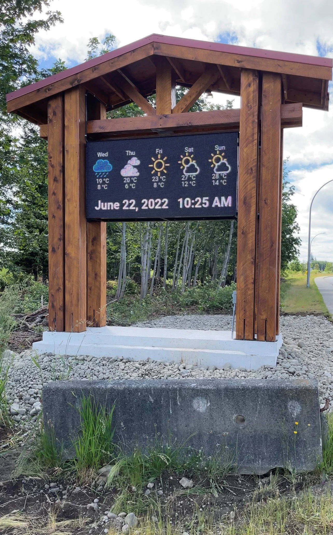 We Wai Kai Message Centre 1.jpg