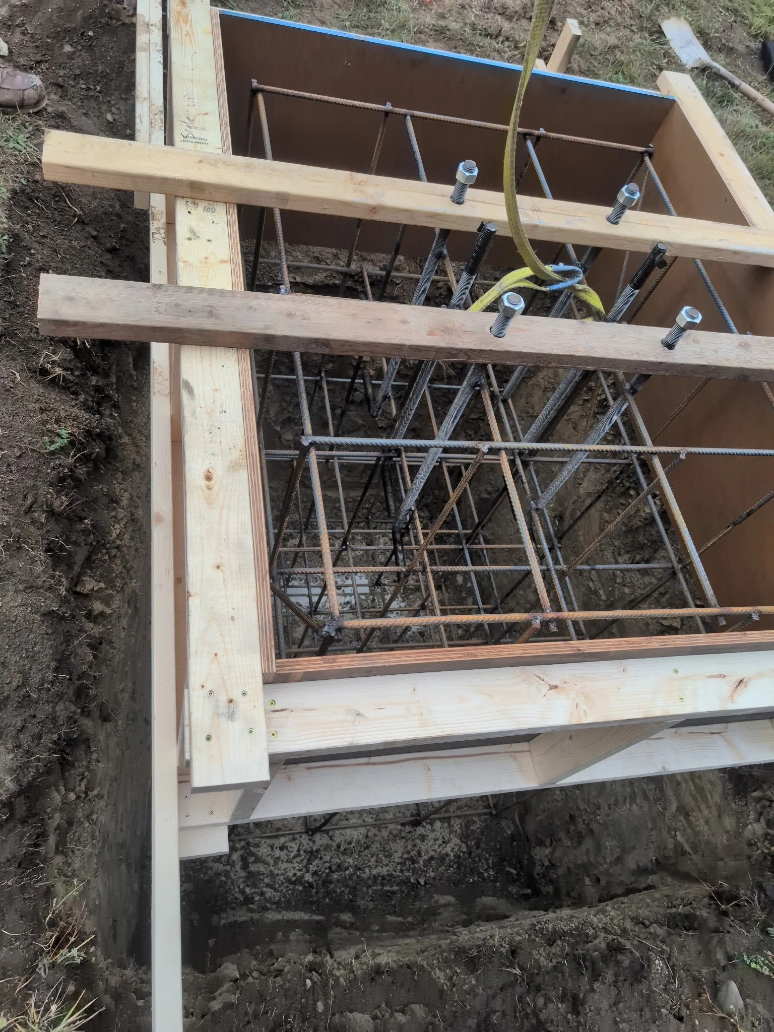 concrete footing.jpg