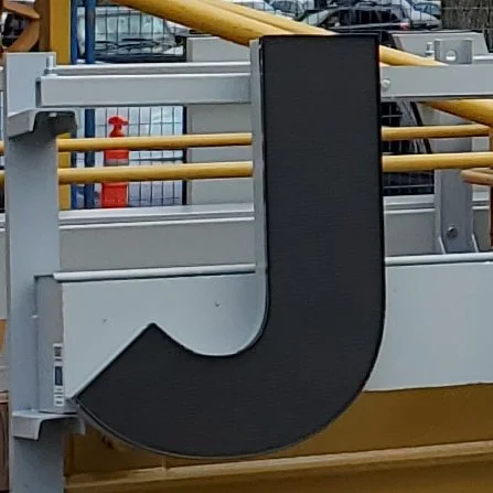 J2.jpg