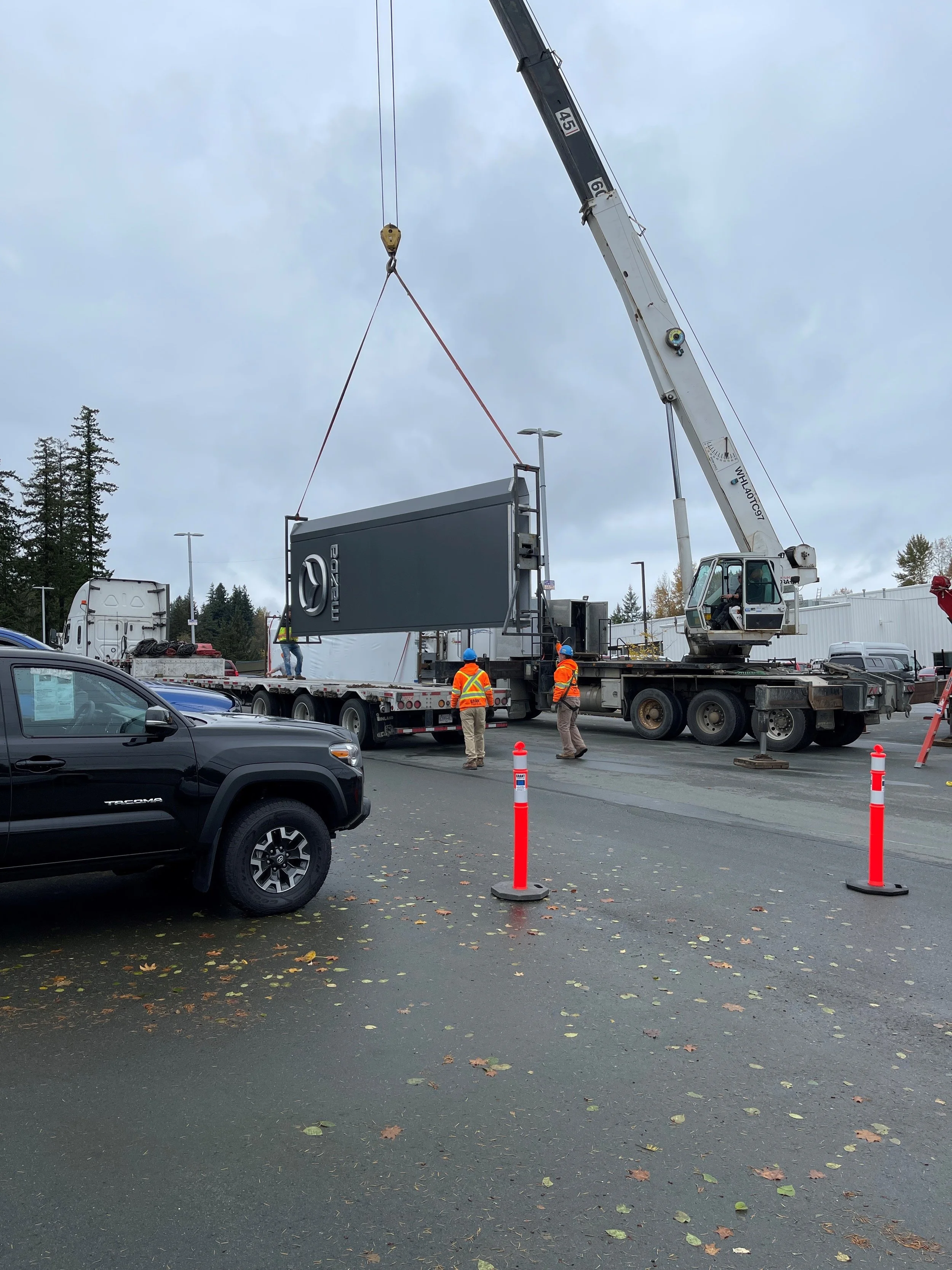 crane install 4.jpg