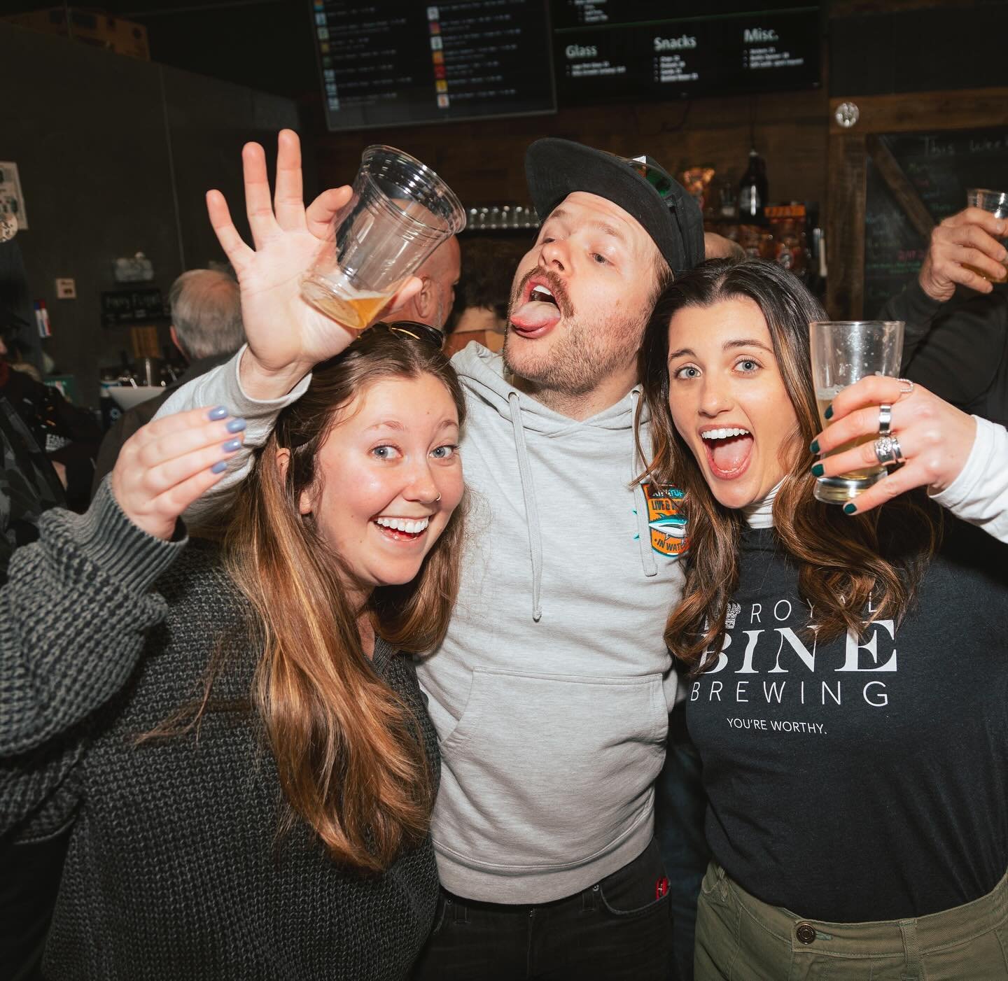 Raise a glass if you&rsquo;ll be attending Manahopkin Craft Beer &amp; Music Festival this Saturday, August 3rd! 🍻 Royal Bine Brewing will be making its festival debut with &lsquo;Worth the Wait&rsquo; Kolsch Ale &amp; &lsquo;Dia de la Lima&rsquo; S