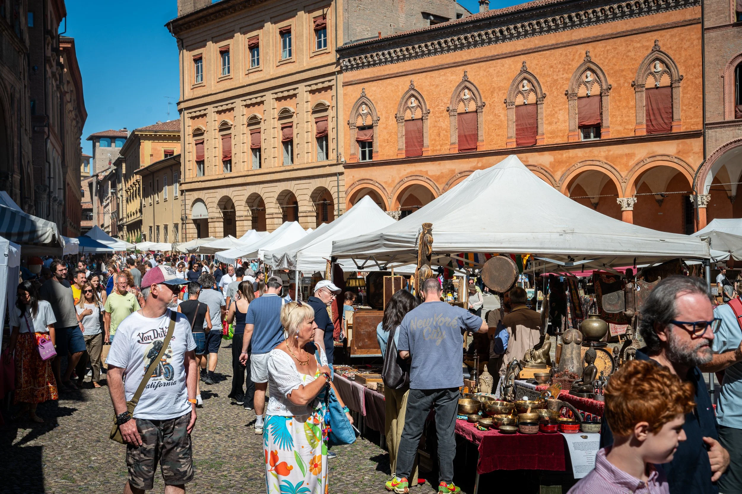 #Bologna #Mercato Antiquario #Piazza Santo Stefano