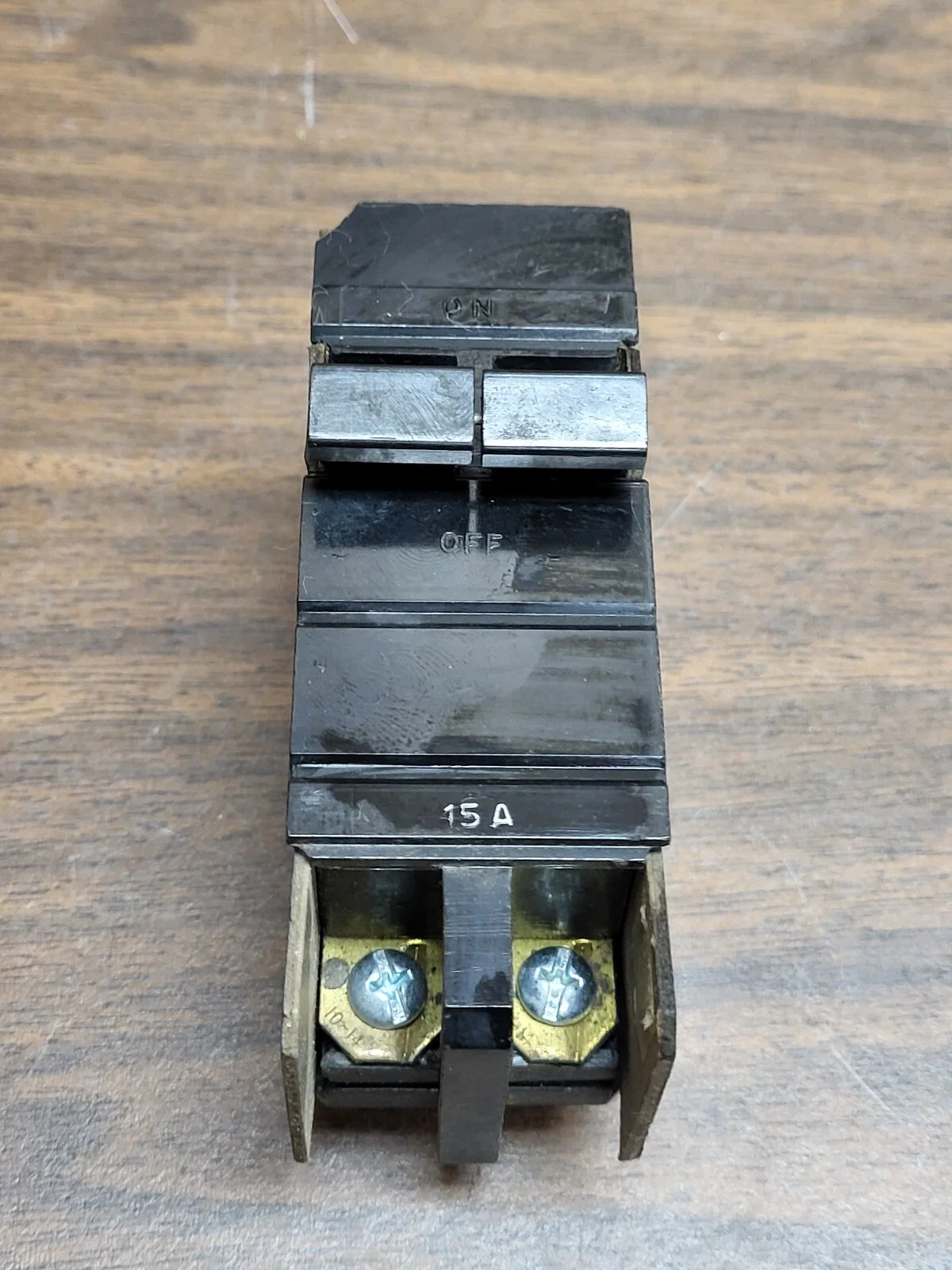 SQUARE D XO215 BREAKER 15AMP 2POLE 120 240VOLT PRE OWNED