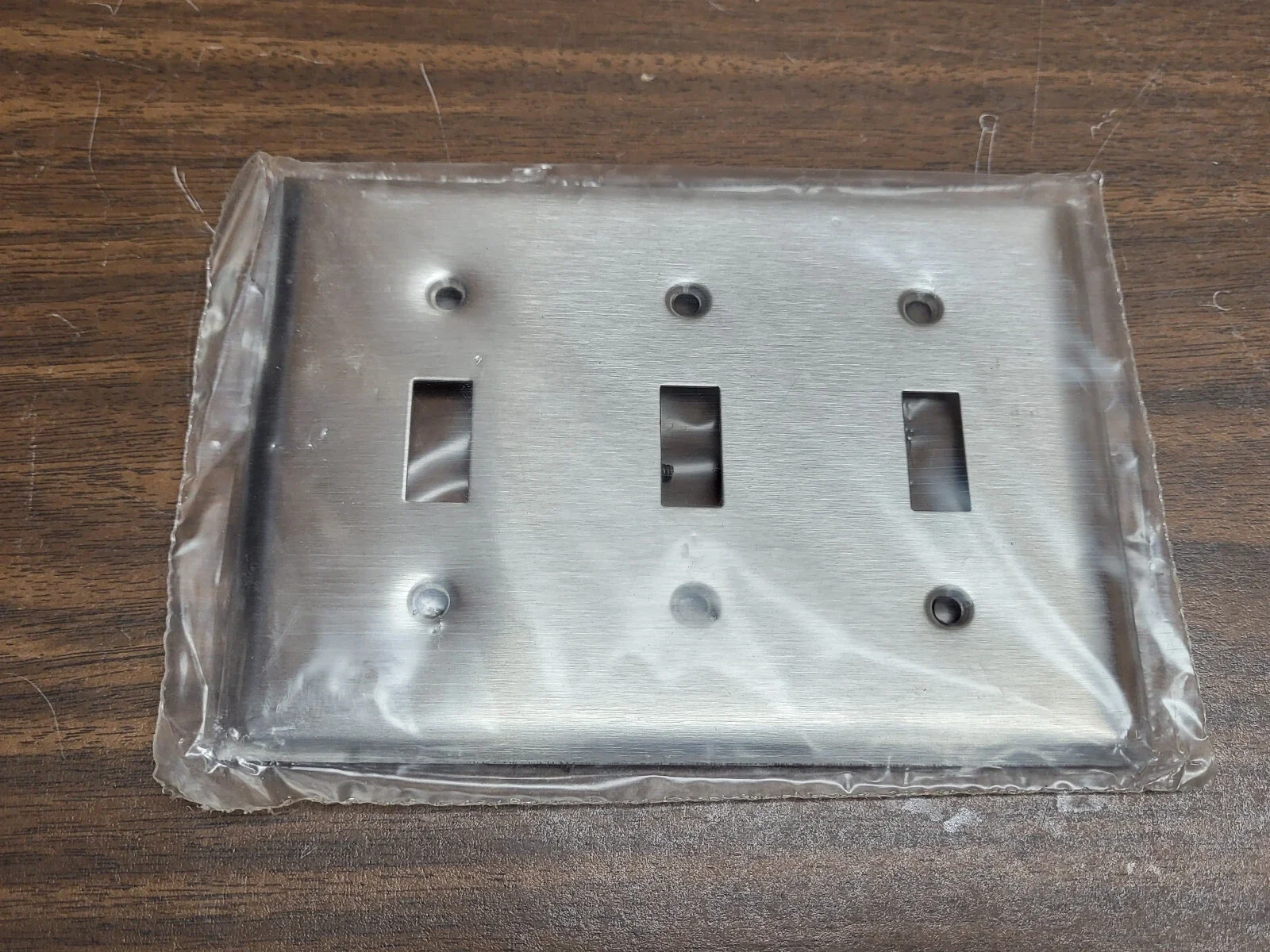 PASS AND SEYMOUR SS3 SWITCH PLATE STAINLESS STEEL 3 GANG OR EQUAL NEW