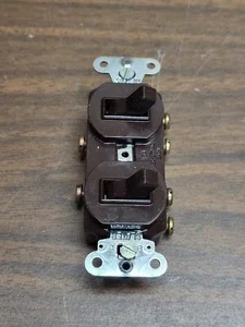 PASS AND SEYMOUR SWITCH BROWN DUAL 3 WAY 15 AMP 120/277 VOLT DUGLE SWITCH NEW
