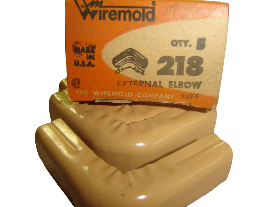 WIREMOLD 218 EXTERNAL ELBOW BUFF FOR 200 RACEWAY BUFF COLOR LOT OF 10