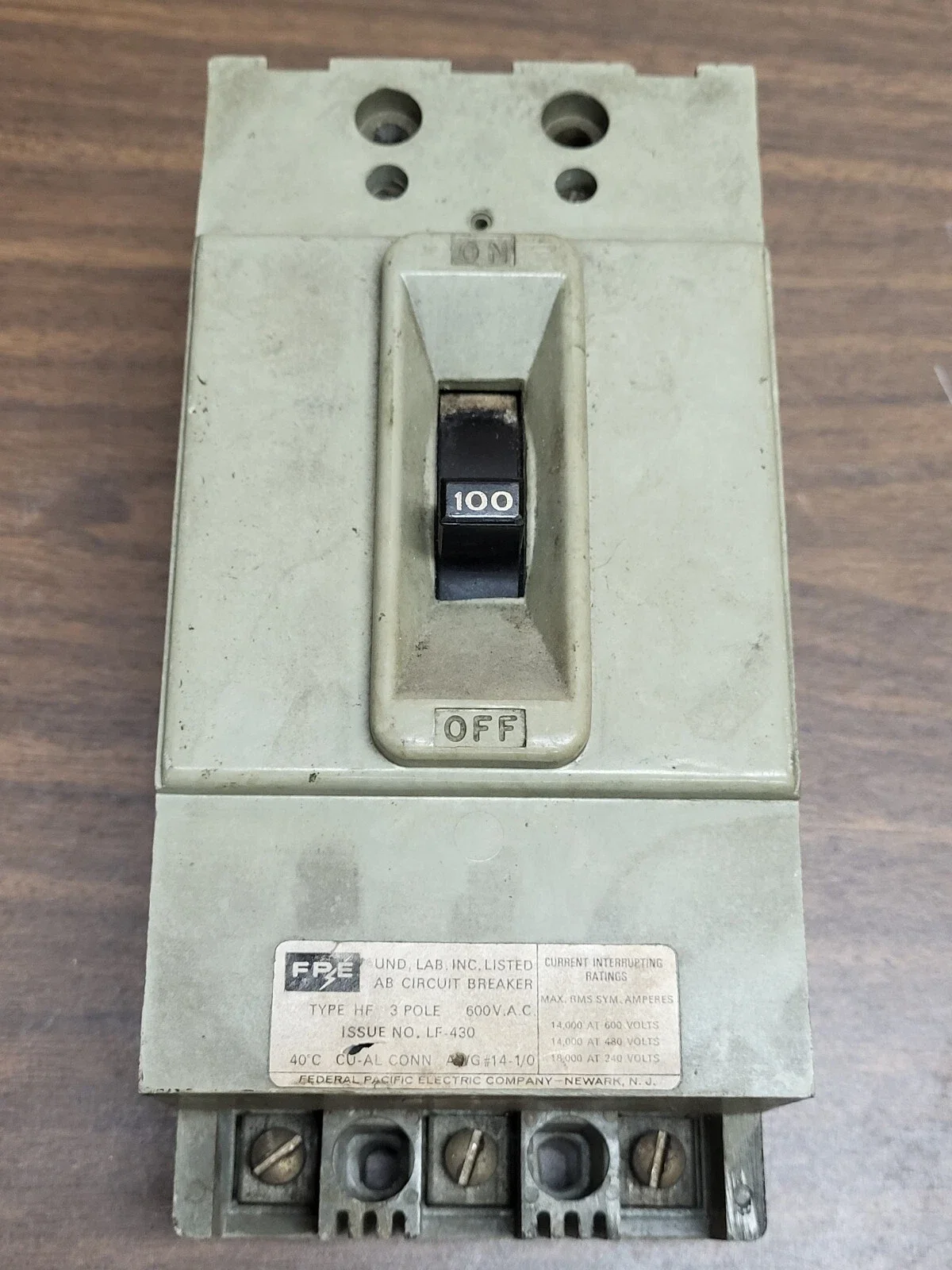 FEDERAL PACIFIC HF631100 BREAKER 100AMP 3POLE 600VOLT F FRAME PRE OWNED