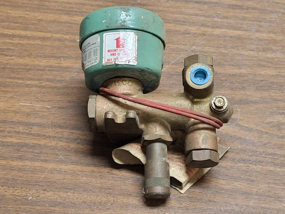 ASCO 8302A81UM0 SOLENOID VALVE 120VOLT AC RED HAT NEW