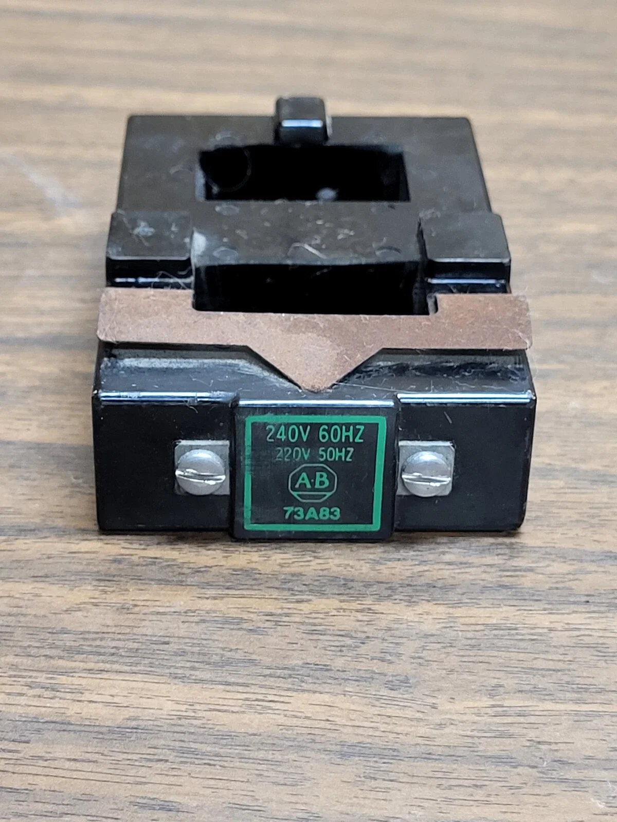 ALLEN BRADLEY 73A83 240V 60HZ 220V 50HZ AC COIL PRE OWNED