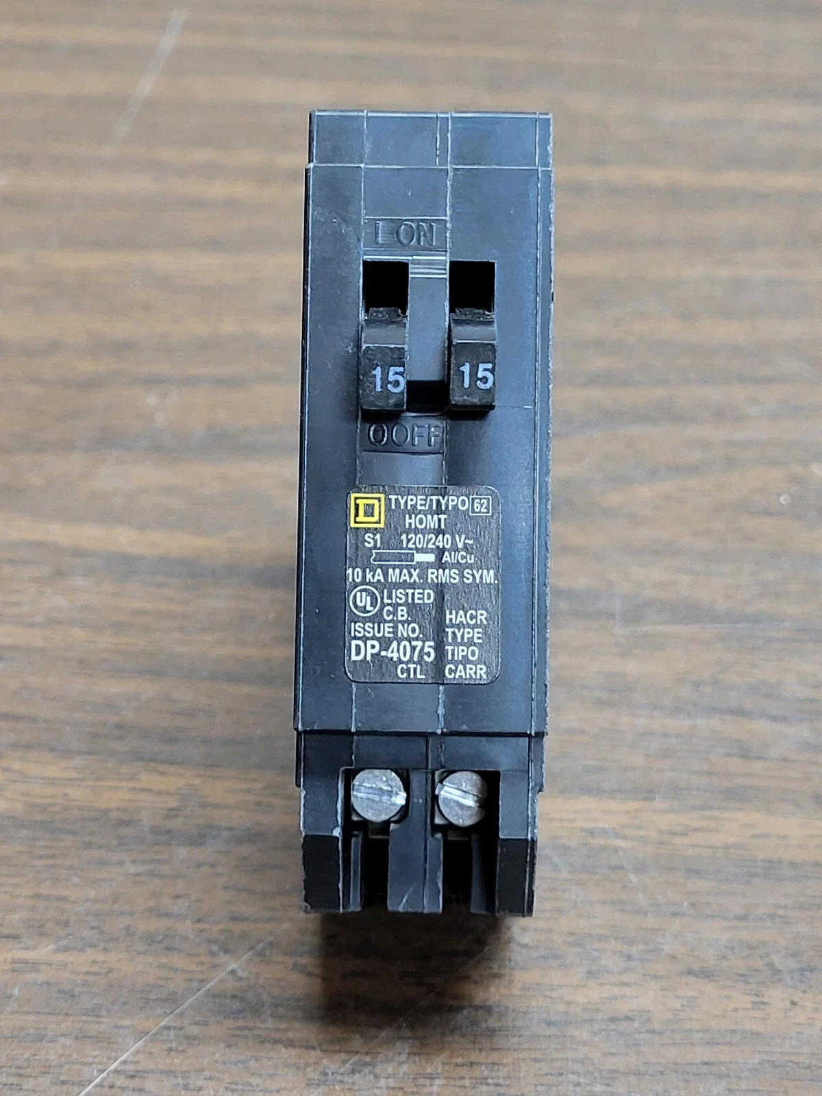 SQUARE D HOMT1515 15 AMP TWIN 1 POLE TANDEM CIRCUIT BREAKER