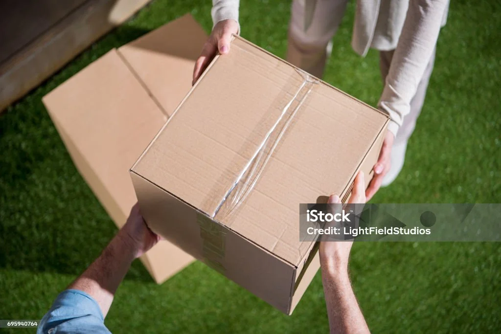 How to Help Your Aging Parents Downsize and Move | A Step-by-Step Guide for Adult Children