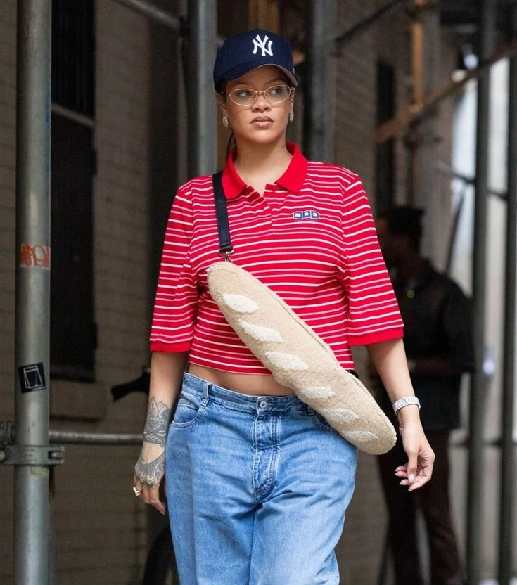Rihanna Elevates Pregnancy Style with Bold NYC Look.jpeg