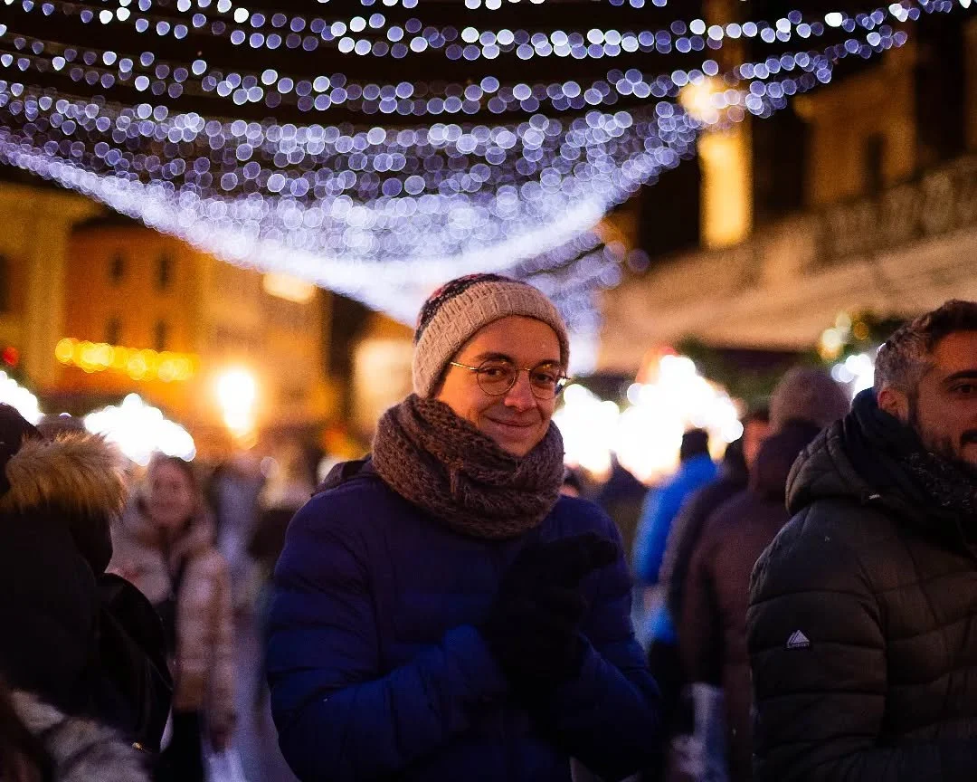 Finalmente quest'anno sono andato a vedere i mercatini natalizi di Annecy. Posto assolutamente magico. 
( nuove foto in arrivo.. )
.
.
.
.
#christmas #annecy #portrait #photography
