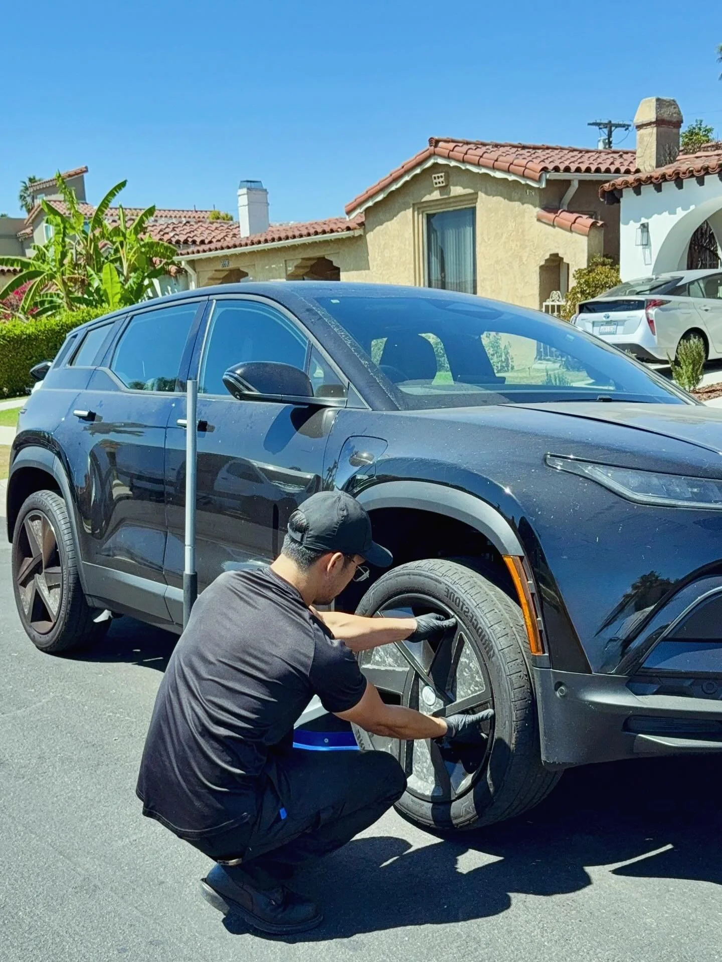 While you&rsquo;re working from home, we&rsquo;re working on your driveway. Link in bio to schedule. Stay in your PJs, we don&rsquo;t judge ☕️😴

📞 Call us at 323-327-5515 to book your appointment now

#losangeles #tireshop #mobiletireservice #tirer