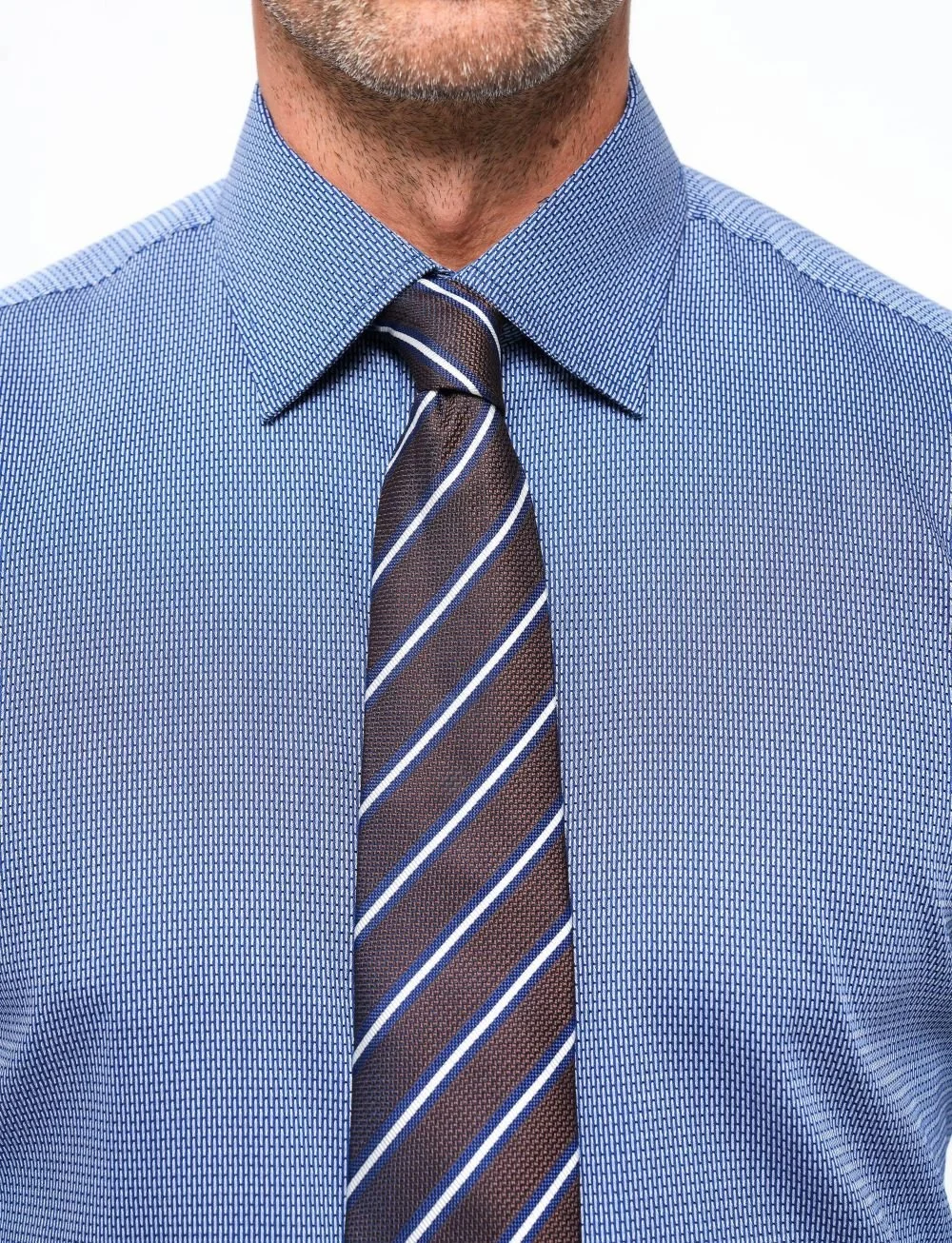 👔 Şirket Logolu Gömlek Üretimi: Profesyonel Görünümün Gücü
