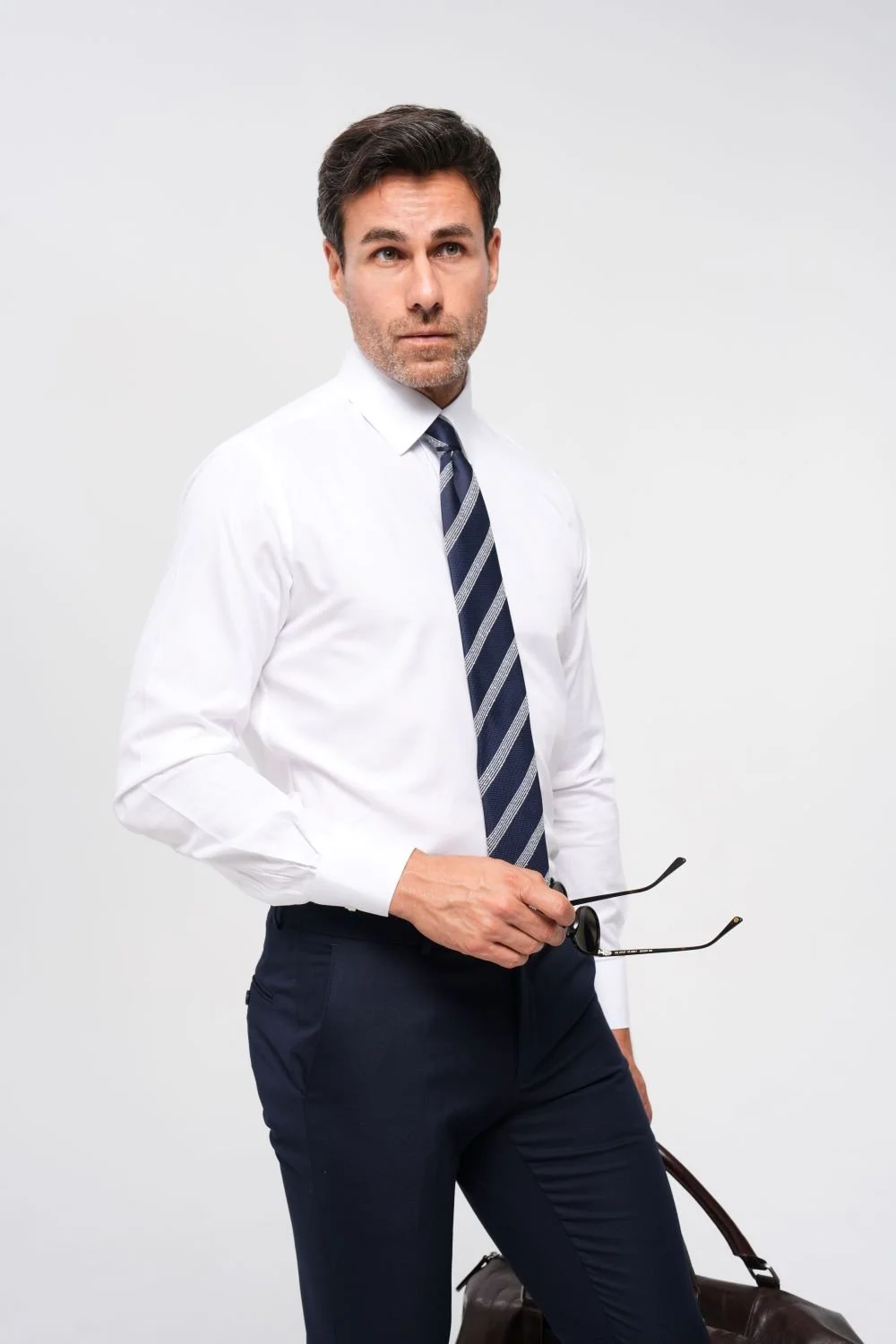 2026’da Toptan Erkek Gömlek Üretimi: Mağazalar ve Toptancılar İçin Sipariş Planlama Rehberi