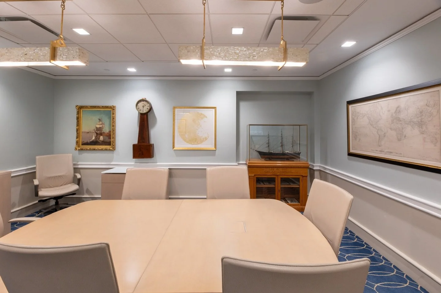 For a leading wealth management firm in Boston, our team curated an art collection that honors the company&rsquo;s heritage&mdash;rooted in its New England origins and long-standing history.
Founded in the 1800s to protect the assets of some of Ameri