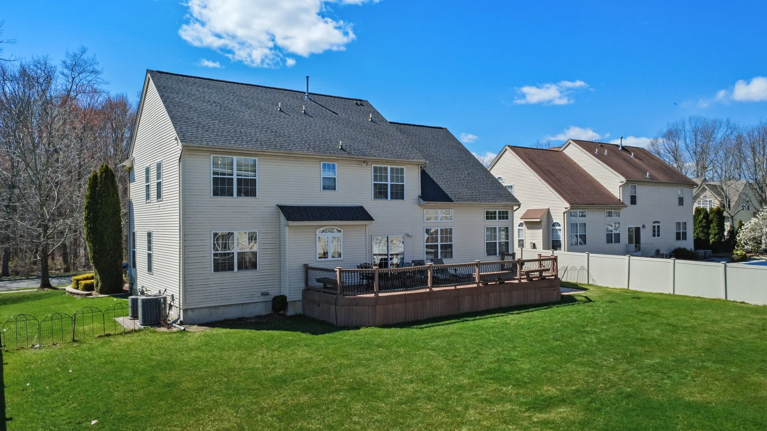 4 Bernadette Cir_EXT_6.JPG