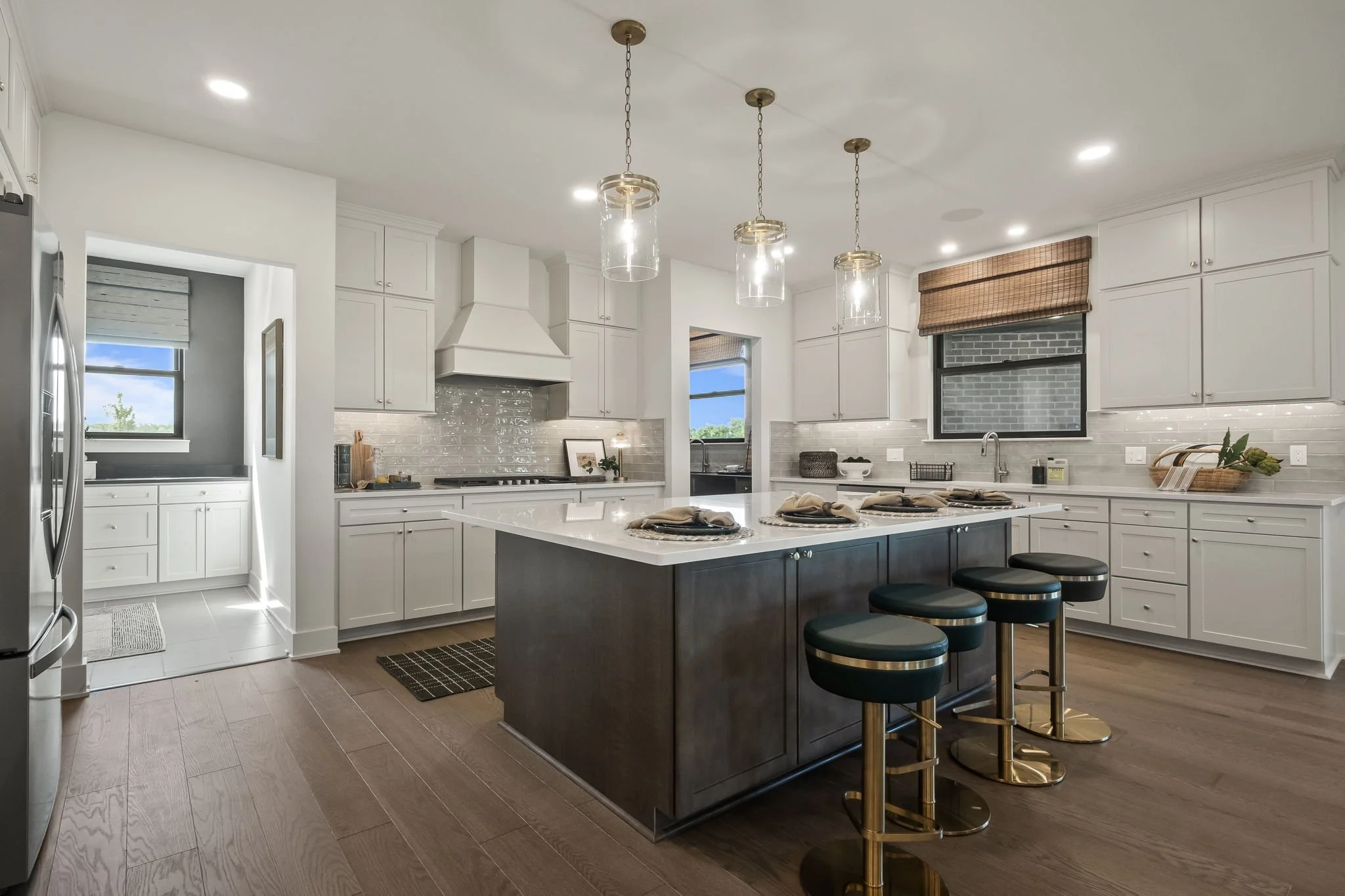 Preston-Corners-Vistas-Sequoia-10-Kitchen copy.jpeg