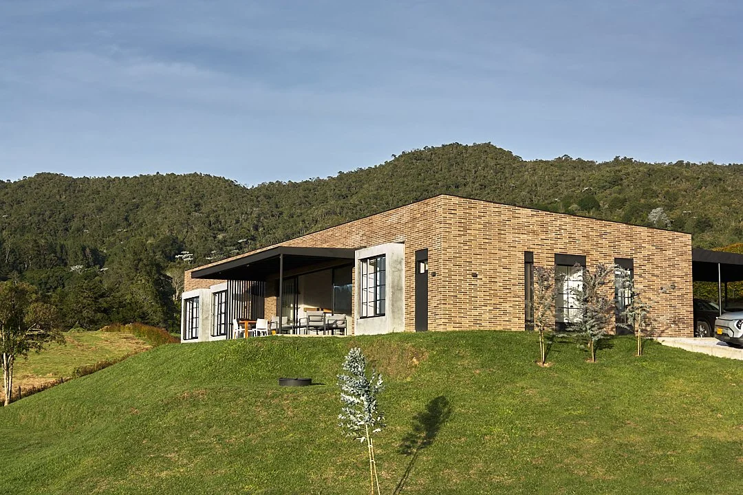 Casa A+R+E